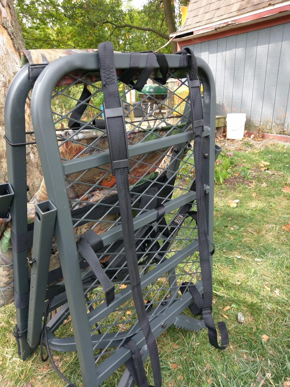 Guide Gear Extreme Deluxe Climbing Tree Stand for Hunting with Seat and Foot Platform, Deer Hunting Accessories Camo Customer Review Guide Gear Extreme Deluxe Climbing Tree Stand for Hunting with Seat and Foot Platform, Deer Hunting Accessories Camo - Customer Photo 2