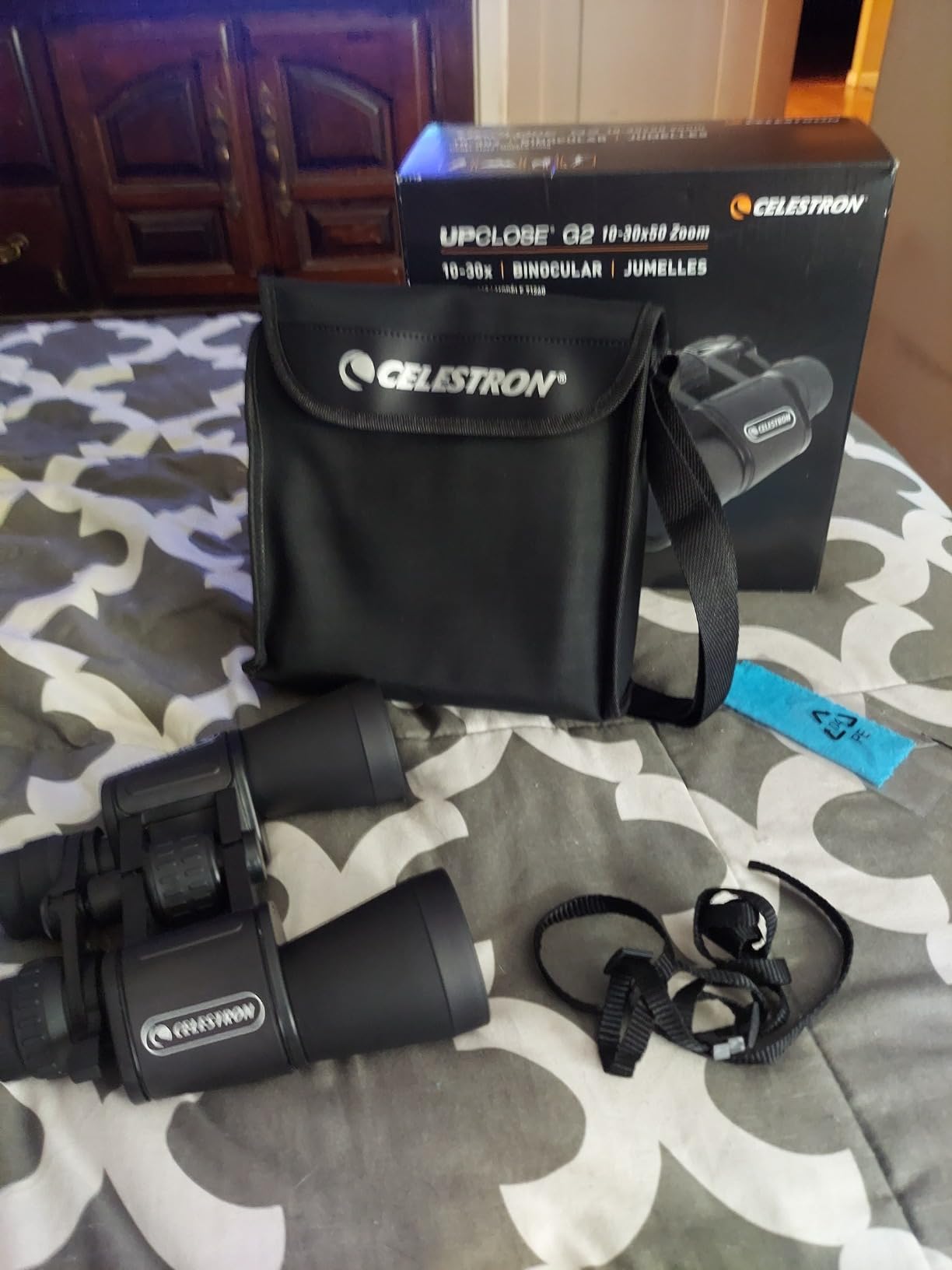 Celestron – UpClose G2 10–30x50 Binocular – 10-30x Zoom Binoculars for Beginners – Multi-Coated Optics for Bird Watching, Wildlife, Scenery and Hunting – Porro Prism – Includes Soft Carrying Case Customer Review Celestron – UpClose G2 10–30x50 Binocular – 10-30x Zoom Binoculars for Beginners – Multi-Coated Optics for Bird Watching, Wildlife, Scenery and Hunting – Porro Prism – Includes Soft Carrying Case - Customer Photo 1