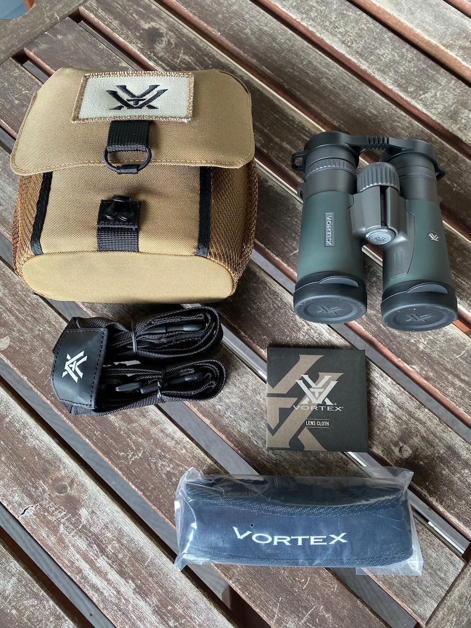 Vortex Optics Razor HD Roof Prism Binoculars - Customer Photo 3