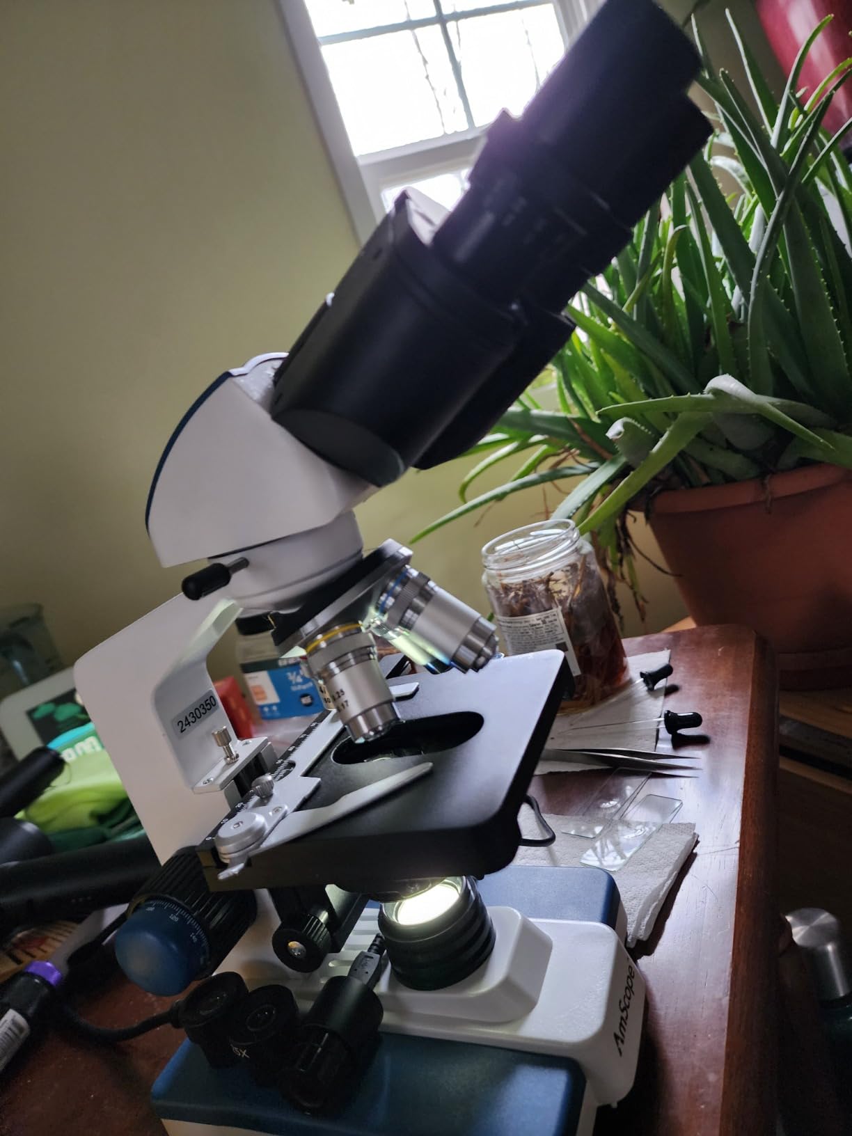 AmScope B120 Series Student & Professional LED Binocular Compound Microscope - 40X-2500X Magnification - Includes 5MP USB Camera & Siedentopf Head - Customer Photo 1