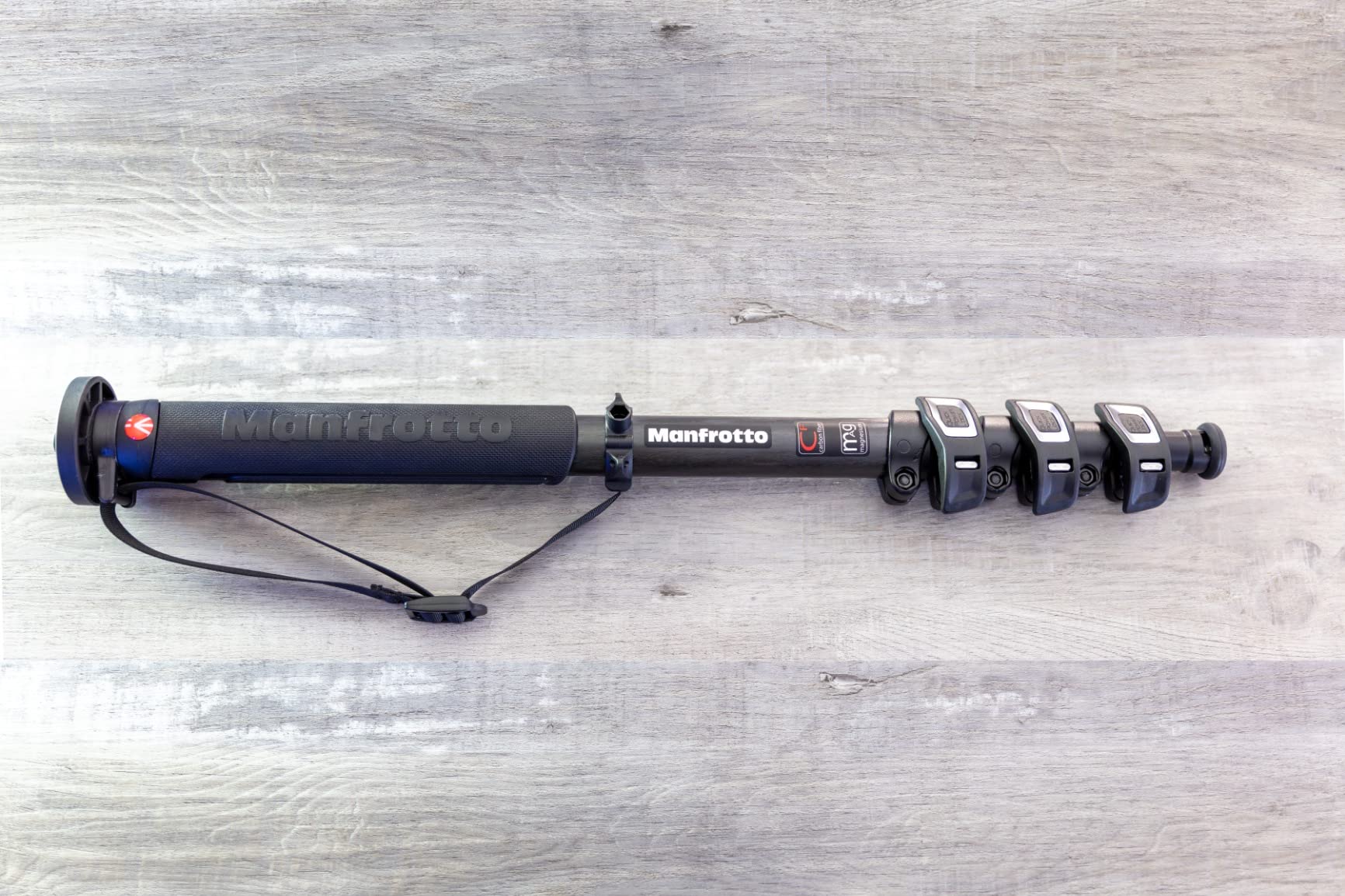 Manfrotto XPRO Carbon Fiber 4-Section Monopod (MPMXPROC4US) Black customer photo 2