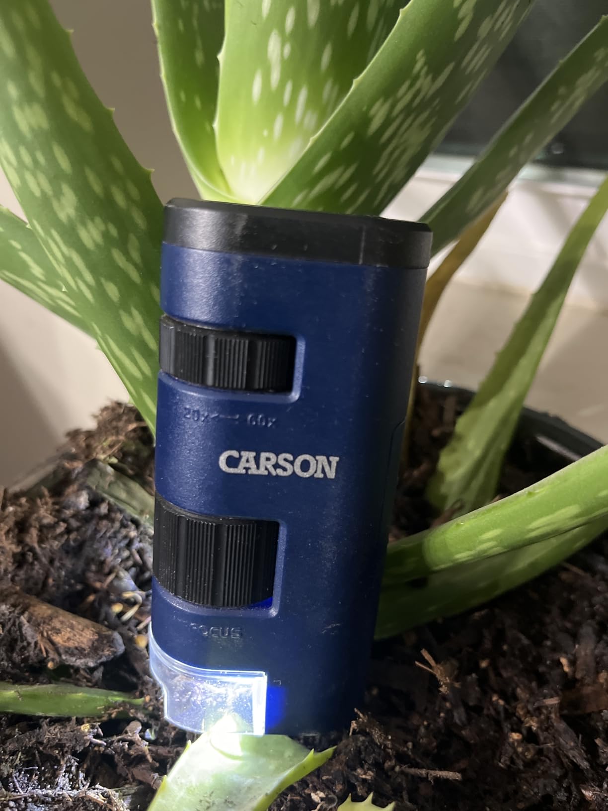 Carson Pocket Micro 20x-60x LED Pocket Microscope Handheld STEM Toy (MM-450) customer photo 2