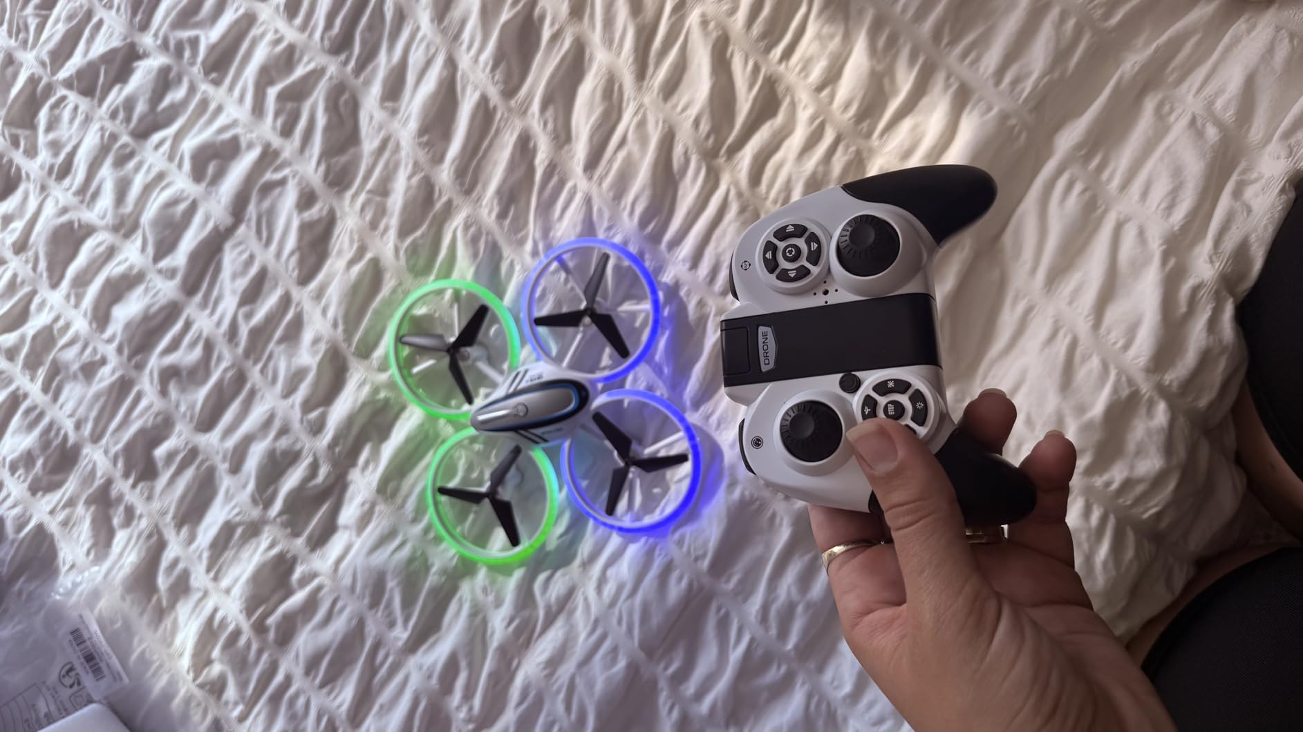 Q9s Drones for Kids,RC Drone with Altitude Hold and Headless Mode,Quadcopter with Blue&Green Light,Propeller Full Protect,2 Batteries and Remote Control,Easy to fly Kids Gifts Toys for Boys and Girls - Customer Photo 1