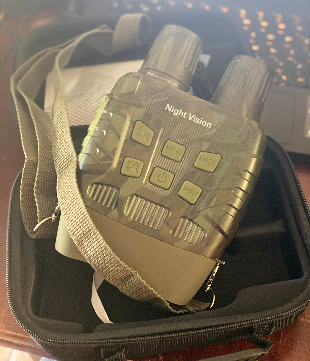 GTHUNDER Night Vision Goggles, Night Vision Binoculars – 4K UHD Video, 52MP Photos, App Remote Control, 10X Zoom, 4