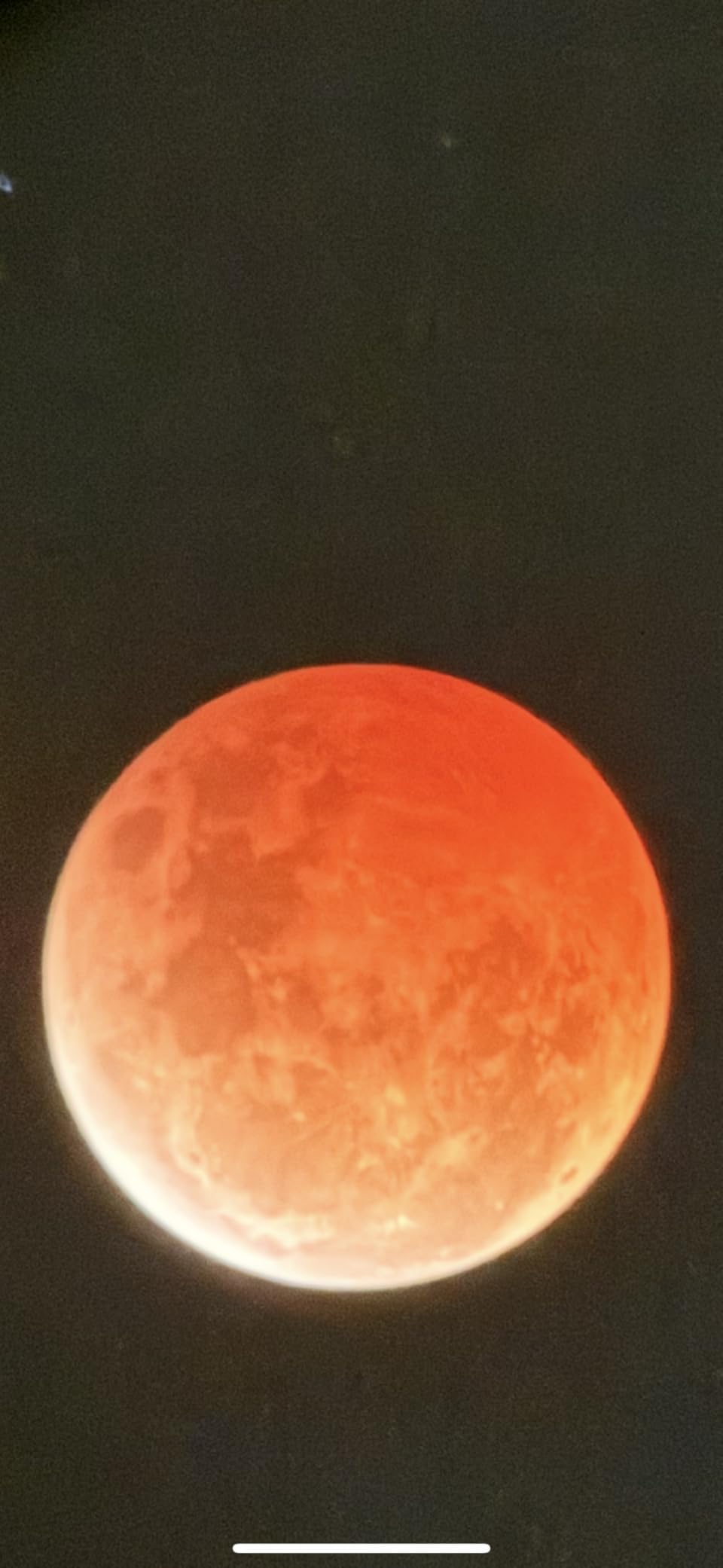 Celestron StarSense Explorer LT 114AZ App-Enabled Telescope - 114mm Newtonian Reflector with Smartphone Dock & StarSense App - iPhone & Android Compatible - Easy-to-Use for Beginners customer photo 1