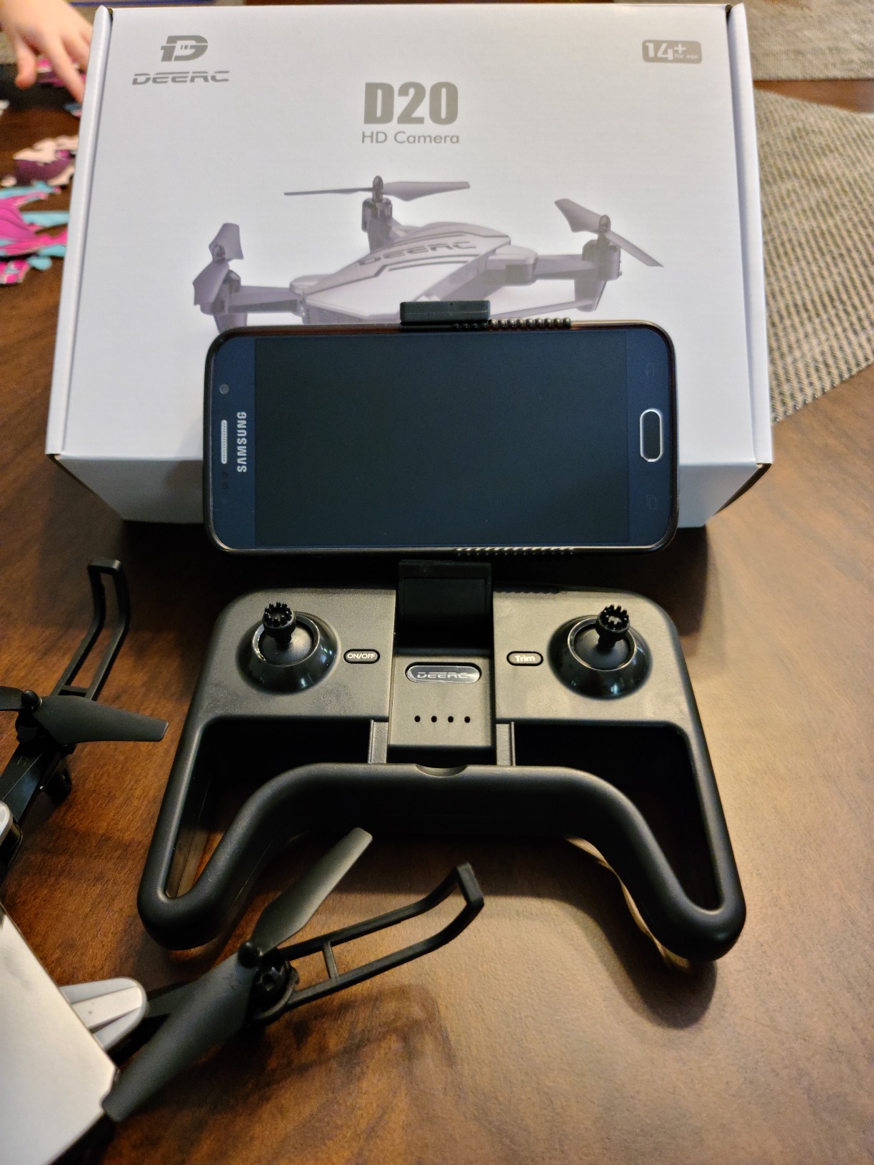 DEERC D20 Mini Drone for Kids with 720P HD FPV Camera Remote Control Toys Gifts for Boys Girls with Altitude Hold, Headless Mode, One Key Start Speed Adjustment, 3D Flips 2 Batteries, Silver - Customer Photo 3