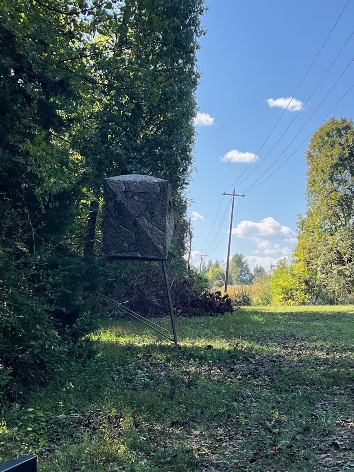 Guide Gear 6 Foot Tripod Hunting Tower Blind, 2-Man Stand Elevated, Hunting Gear Equipment Accessories, 4 by 4 Customer Review Guide Gear 6 Foot Tripod Hunting Tower Blind, 2-Man Stand Elevated, Hunting Gear Equipment Accessories, 4 by 4 - Customer Photo 1