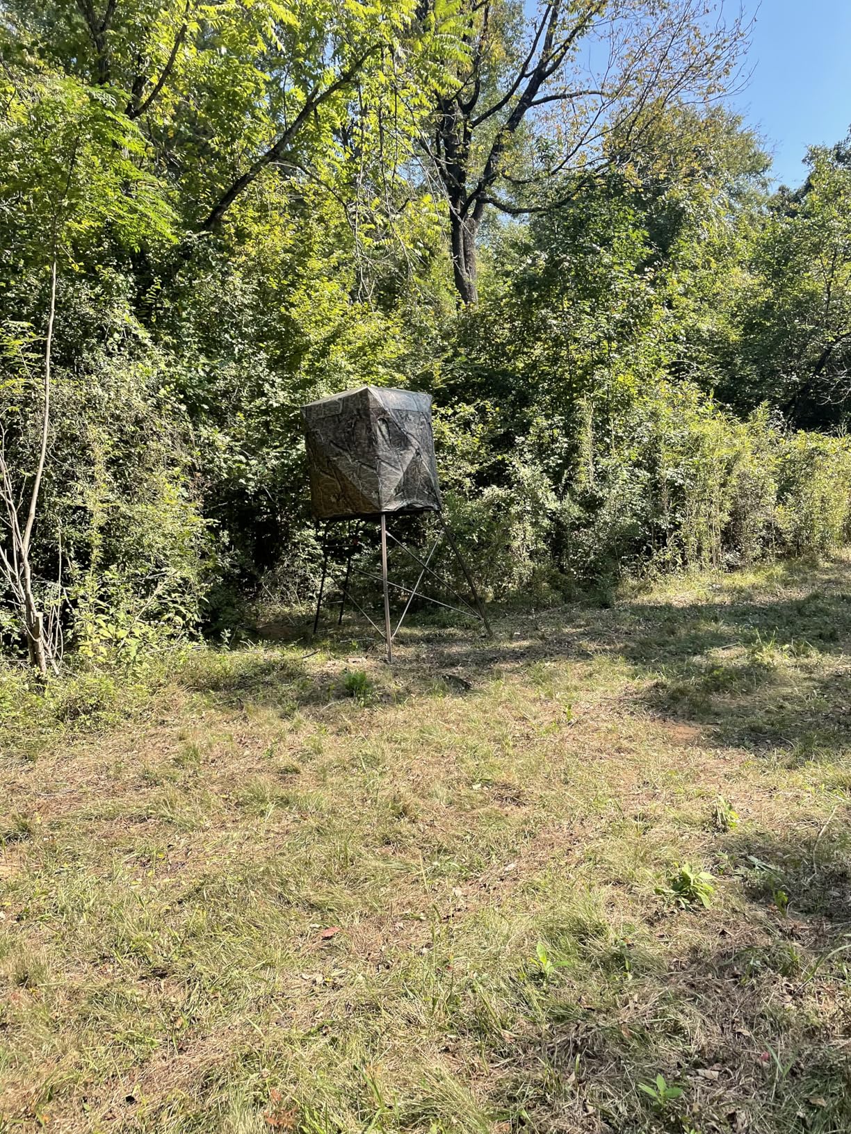 Guide Gear 6 Foot Tripod Hunting Tower Blind, 2-Man Stand Elevated, Hunting Gear Equipment Accessories, 4 by 4 Customer Review Guide Gear 6 Foot Tripod Hunting Tower Blind, 2-Man Stand Elevated, Hunting Gear Equipment Accessories, 4 by 4 - Customer Photo 2