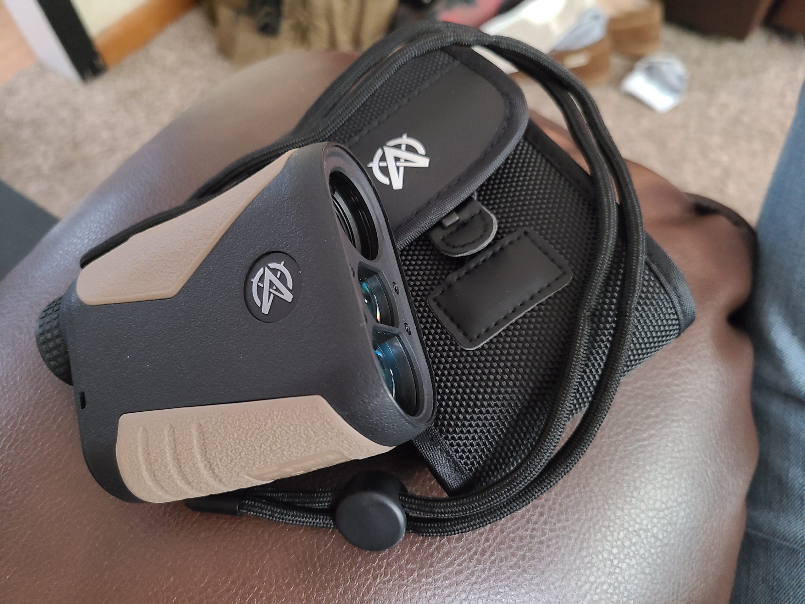 OTX/HTX1600 1760yd Laser rangefinder for Hunting, Shooting and Golfing with Red OLED/HD LCD Display Fast 0.10s and Accurate +/-1yd Customer Review OTX/HTX1600 1760yd Laser rangefinder for Hunting, Shooting and Golfing with Red OLED/HD LCD Display Fast 0.10s and Accurate +/-1yd - Customer Photo 2