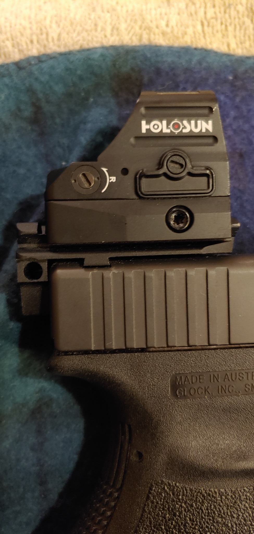 HOLOSUN HE507C-GR X2 / HS507C X2 2 MOA Dot & 32 MOA Circle Open Reflex Pistol Sight - Durable Shake-Awake Solar Failsafe Parallax-Free Aluminum Sight for Full-Sized Handguns - Green & Red Dot Options - Customer Photo 2