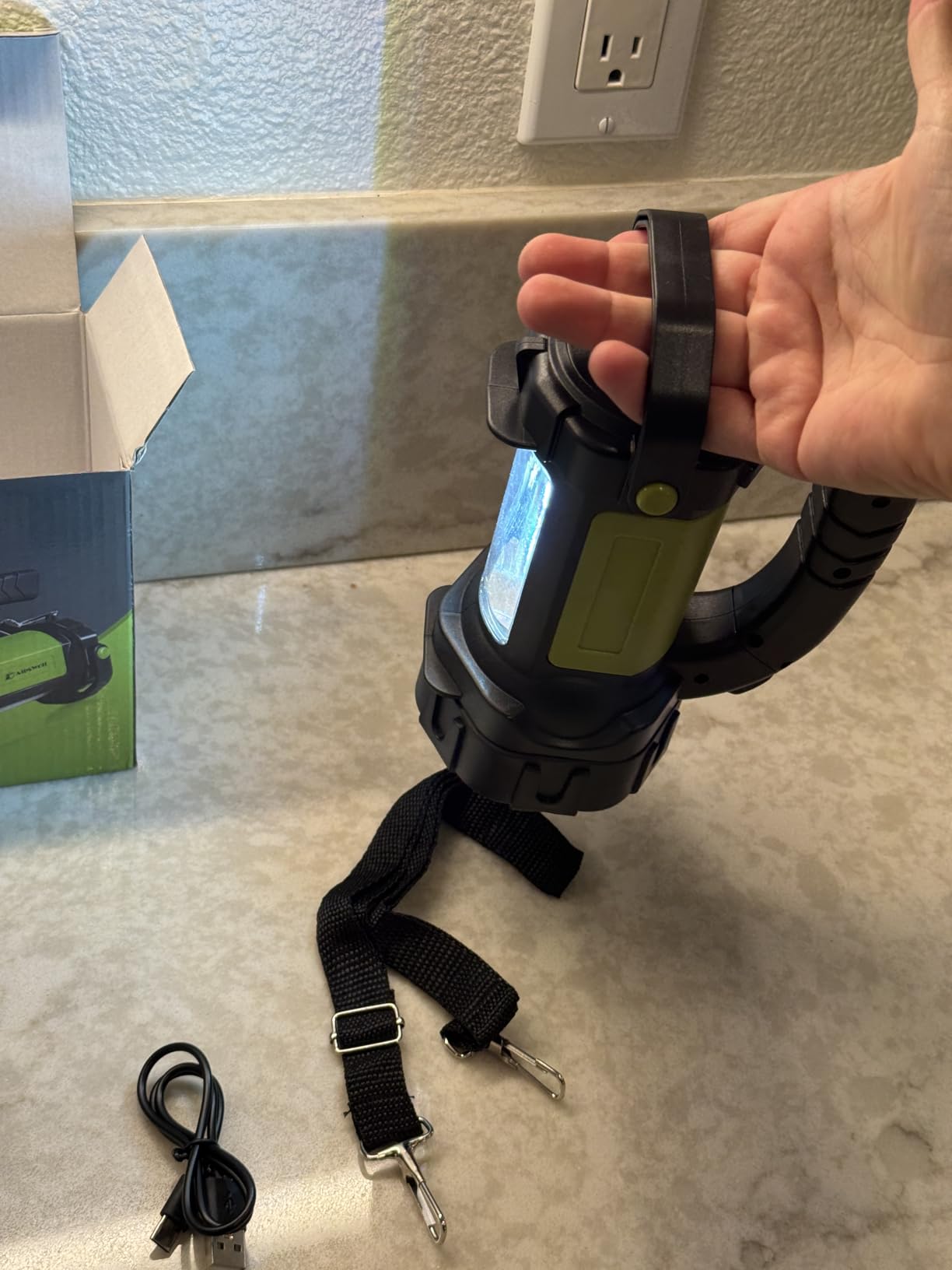 AlpsWolf Camping Lantern Rechargeable, LED Flashlight Spotlight Lantern with 800LM, 3600 mAh, Strap Included Portable Bright Camping Light for Emergency, Outdoor Hiking, Power Outages - Customer Photo 2