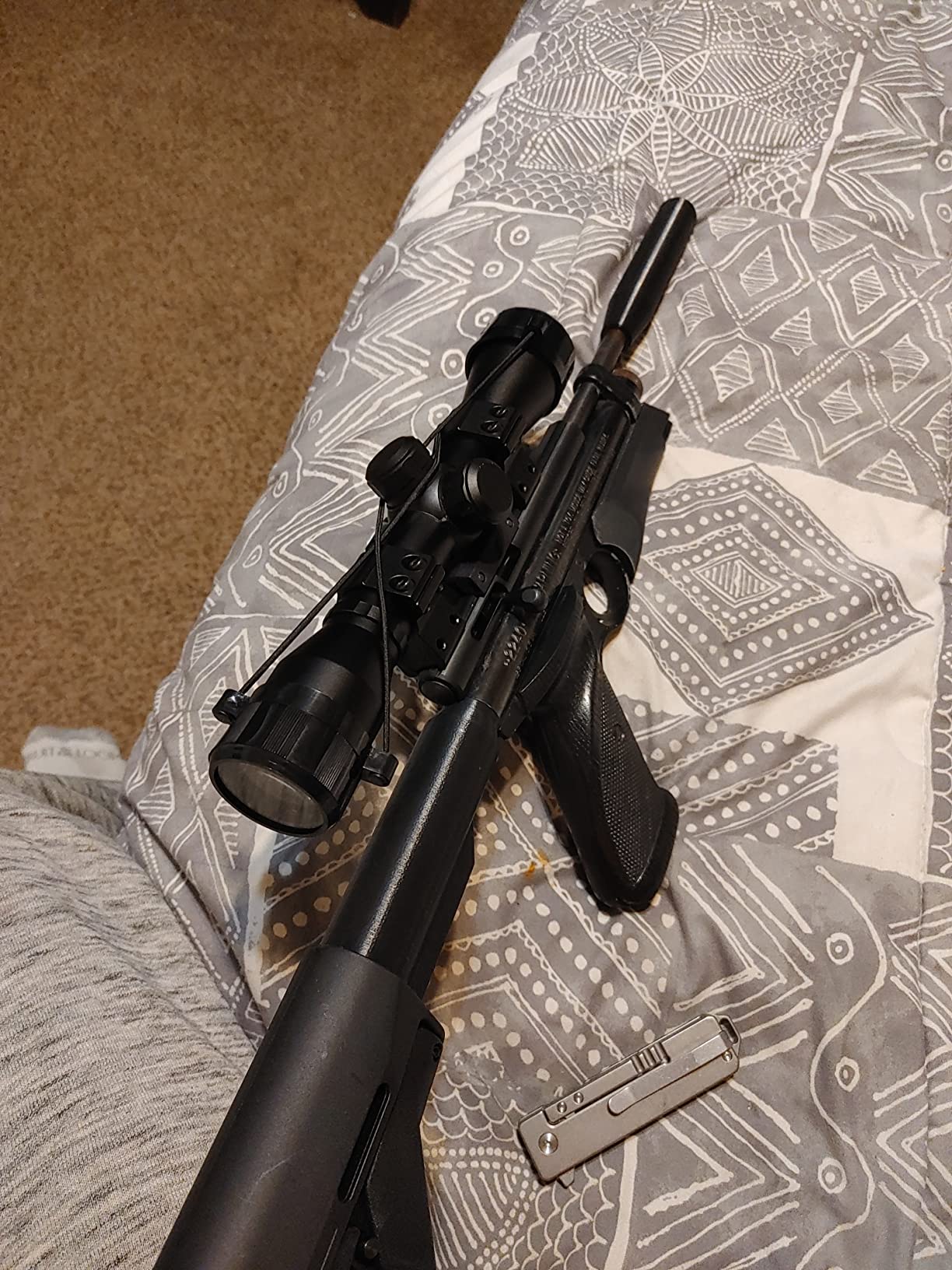 Beileshi 4x32 Compact Rifle Scope Crossbow Scope,Crosshair Optics Hunting Scope with 20mm Free Mounts Customer Review Beileshi 4x32 Compact Rifle Scope Crossbow Scope,Crosshair Optics Hunting Scope with 20mm Free Mounts - Customer Photo 1