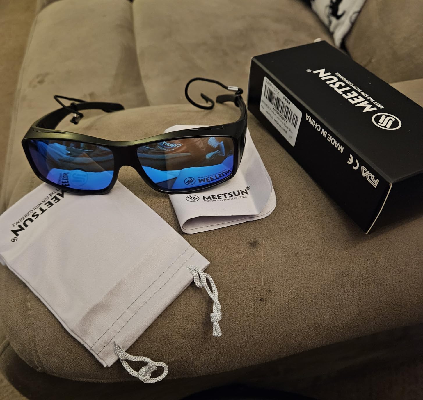 MEETSUN Fit Over Glasses Sunglasses for Men Women,Wrap Around Sunglasses Polarized UV400 Protection Customer Review MEETSUN Fit Over Glasses Sunglasses for Men Women,Wrap Around Sunglasses Polarized UV400 Protection - Customer Photo 1