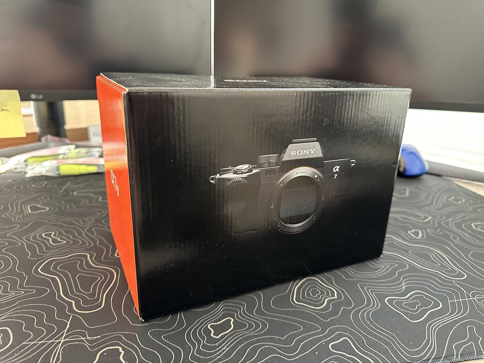 Sony Alpha 7 IV Full-frame Mirrorless Interchangeable Lens Camera with 28-70mm Zoom Lens Kit - Customer Photo 2