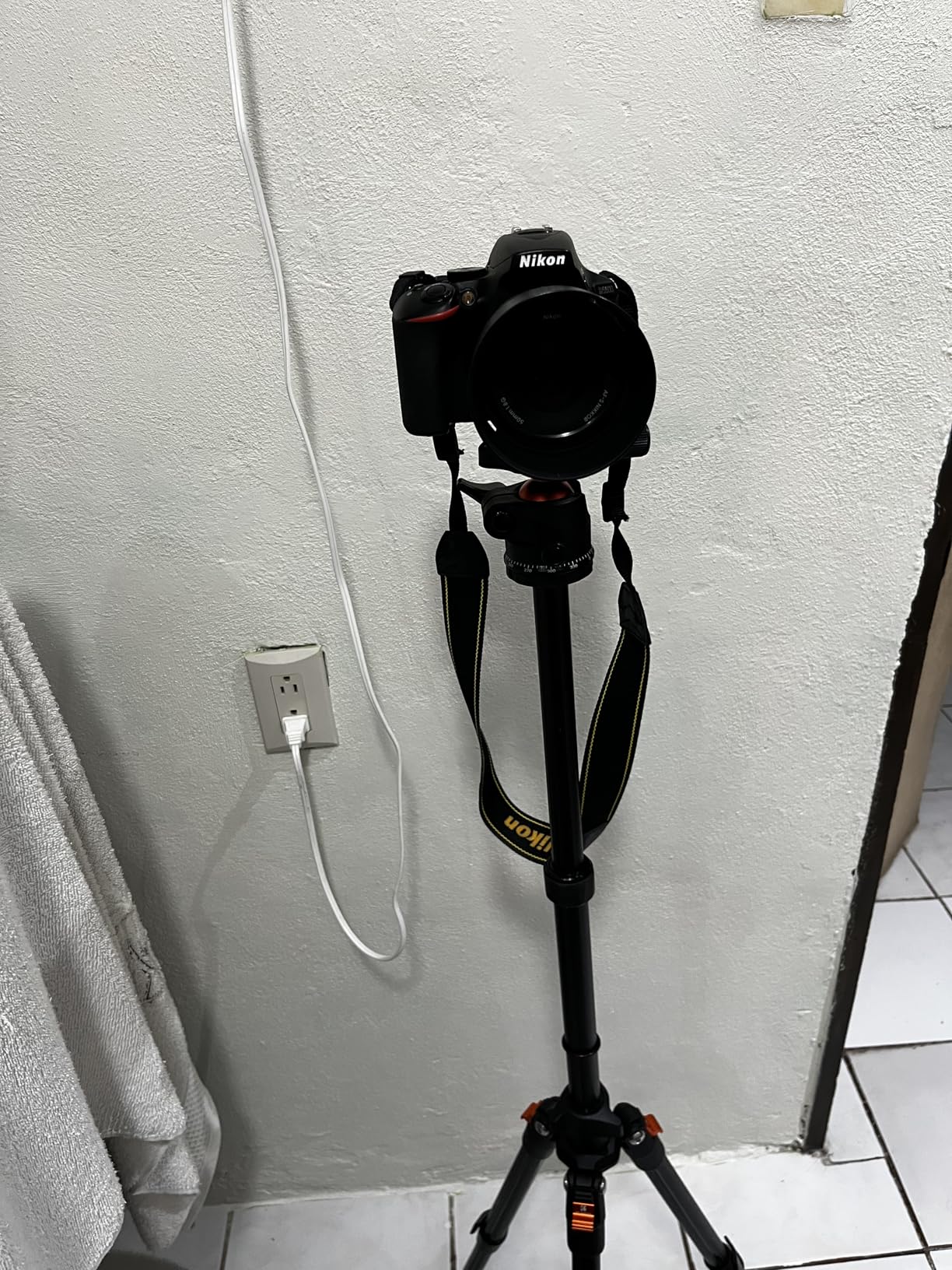 K&F CONCEPT 64 inch/163 cm Camera Tripod,Lightweight Travel Outdoor DSLR Tripods with 360 Degree Ball Head Load Capacity 17.6 lbs/8 kg,Cellphone Clip for Smartphone Live Streaming Vlog O234A1+BH-36 - Customer Photo 1