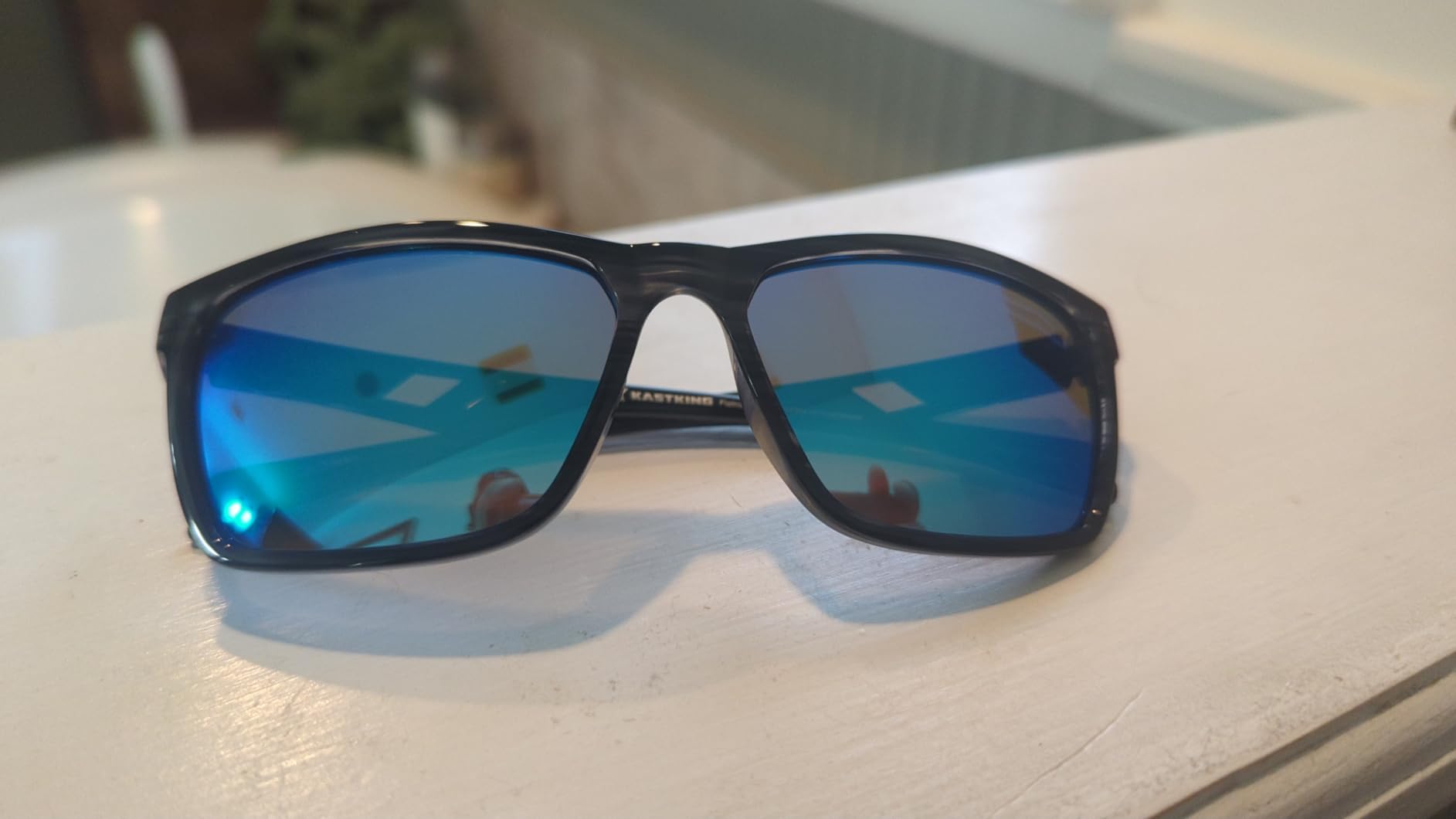 KastKing FlatRock Polarized Sport Sunglasses for Men and Women, Ideal for Driving Fishing Cycling Running, UV Protection - Customer Photo 2