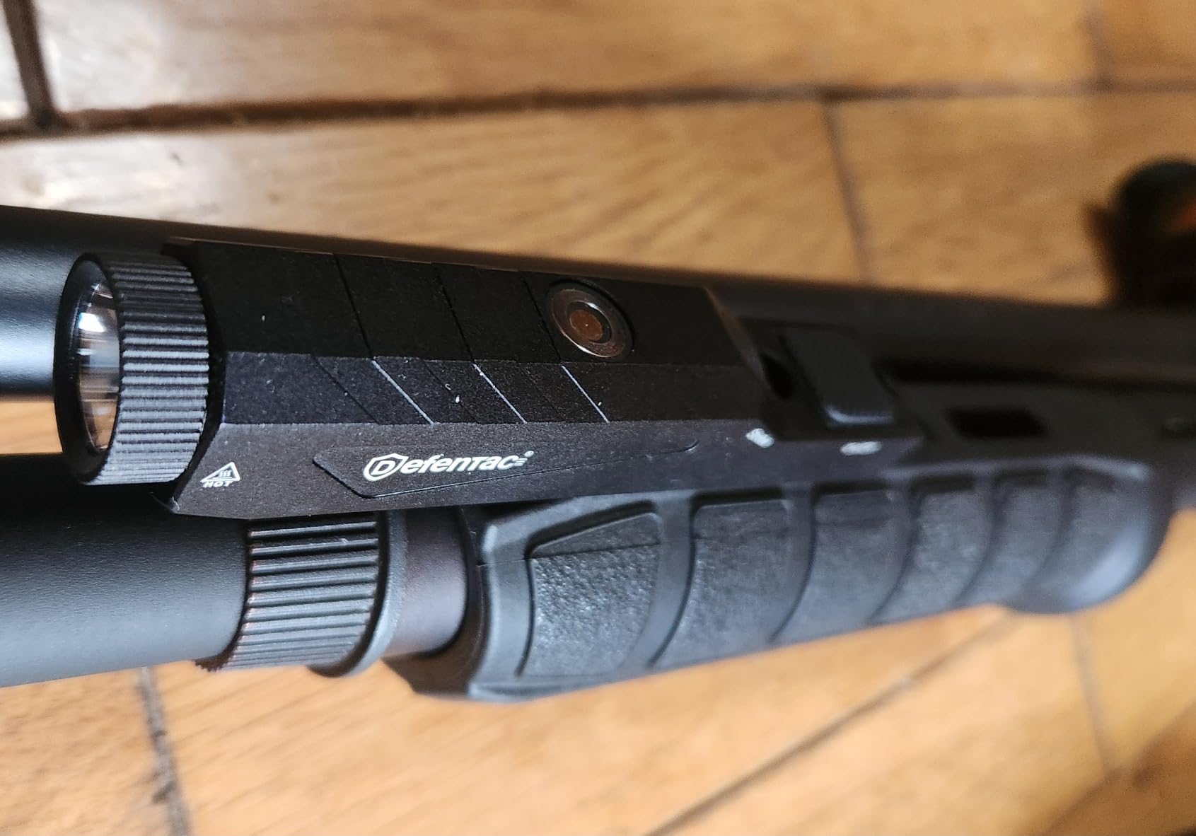 DEFENTAC 1750lm Zoomable Tactical Flashlight is Compatible with MLok/Picatinny Rail for Rifle, Weapon Light with with Momentary and Strobe, Magnetic Rechargeable - Customer Photo 2