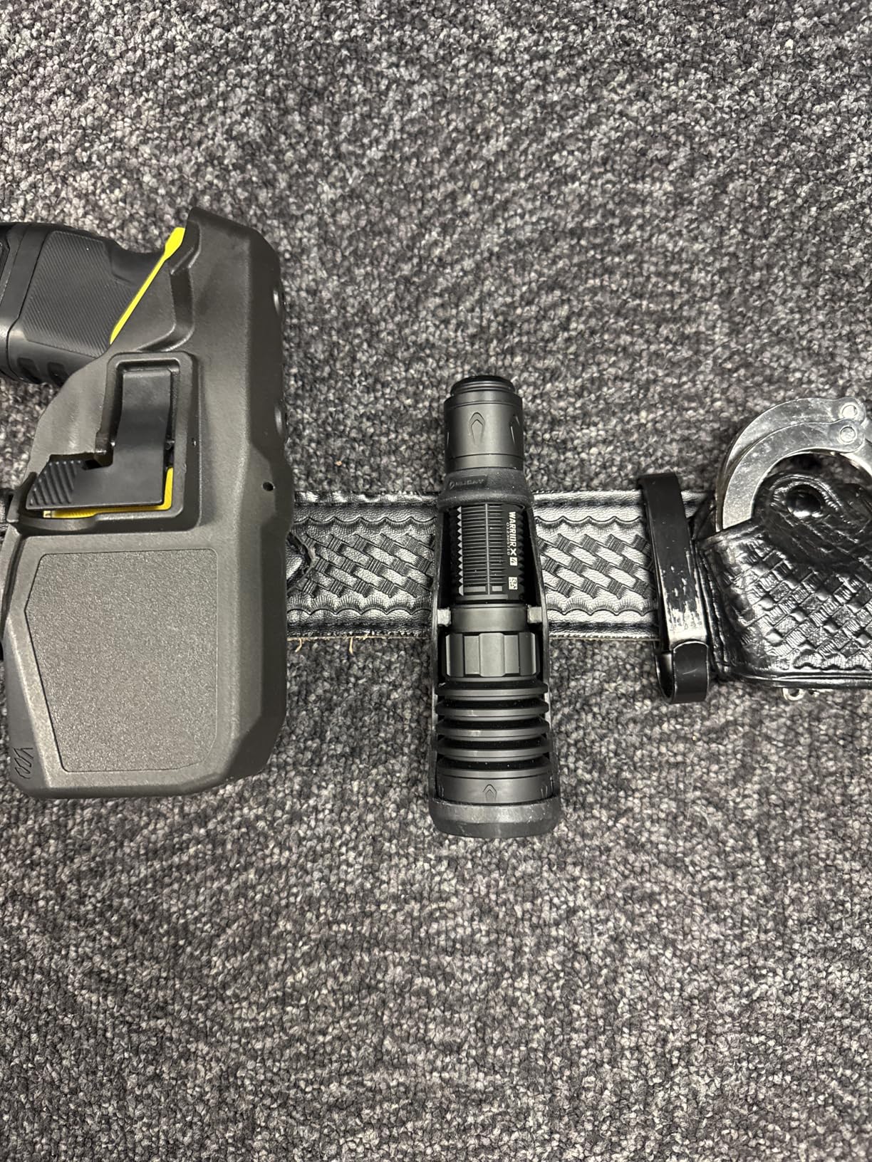 OLIGHT Warrior X 4 Rechargeable Tactical Flashlight 2,600 High Lumens with 630 Meters Long Range Thrower, Powerful Tail-Switch Light with USB-C Charging, Dual-Output for Daily (Black) Customer Review OLIGHT Warrior X 4 Rechargeable Tactical Flashlight 2,600 High Lumens with 630 Meters Long Range Thrower, Powerful Tail-Switch Light with USB-C Charging, Dual-Output for Daily (Black) - Customer Photo 1