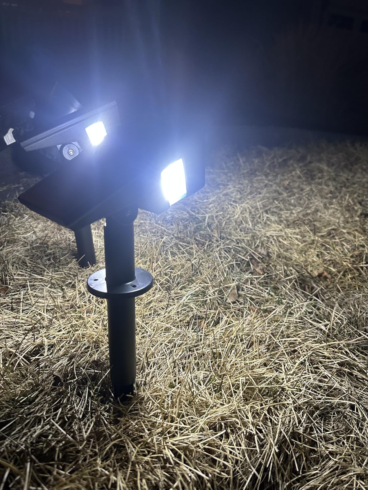 Solar Spot Lights Outdoor IP65 Waterproof, 53 LEDs Solar Powered Garden Yard Lights Outdoor 3 Modes Landscape Spotlight Wall Light with Auto On/Off for Driveway Porch 2 Pack (Cool White) Customer Review Solar Spot Lights Outdoor IP65 Waterproof, 53 LEDs Solar Powered Garden Yard Lights Outdoor 3 Modes Landscape Spotlight Wall Light with Auto On/Off for Driveway Porch 2 Pack (Cool White) - Customer Photo 3