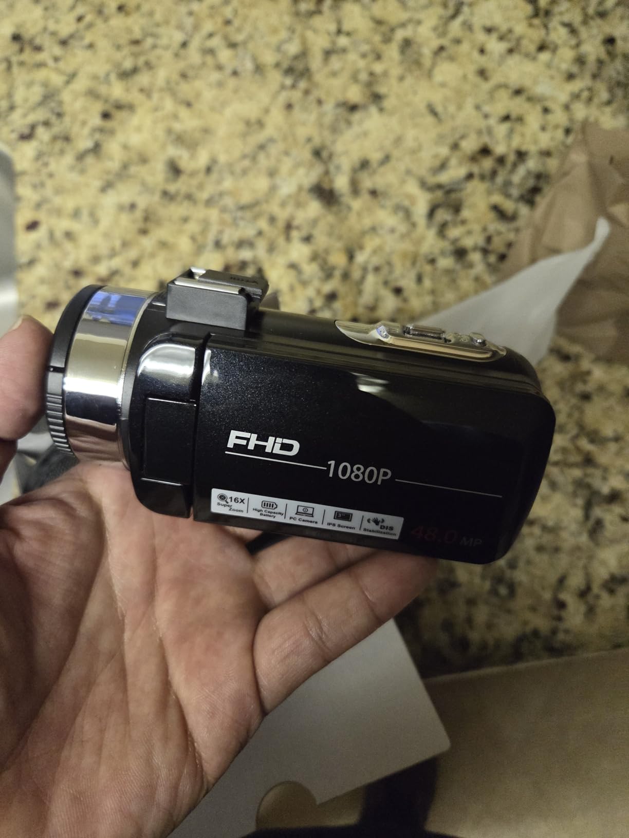 Camcorder Video Camera Full HD 1080P 48MP Camcorder 16X Digital Video Camera for YouTube, 3.0 Inch IPS Screen Vlogging Camera Recorder with Remote Control, Battery and 32G SD Card Customer Review Camcorder Video Camera Full HD 1080P 48MP Camcorder 16X Digital Video Camera for YouTube, 3.0 Inch IPS Screen Vlogging Camera Recorder with Remote Control, Battery and 32G SD Card - Customer Photo 3