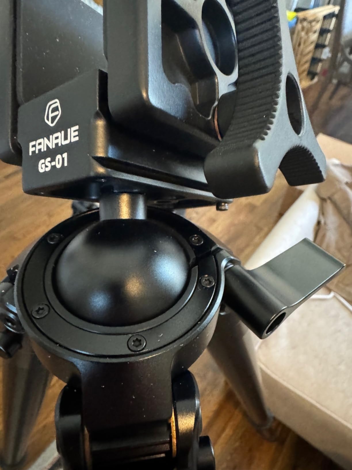 FANAUE Aluminum Alloy Tripod with High Strength Structure,Durable,Adjustable,360° Rotation Ball Mount,Shooting, Hunting & Outdoor Activities Customer Review FANAUE Aluminum Alloy Tripod with High Strength Structure,Durable,Adjustable,360° Rotation Ball Mount,Shooting, Hunting & Outdoor Activities - Customer Photo 2