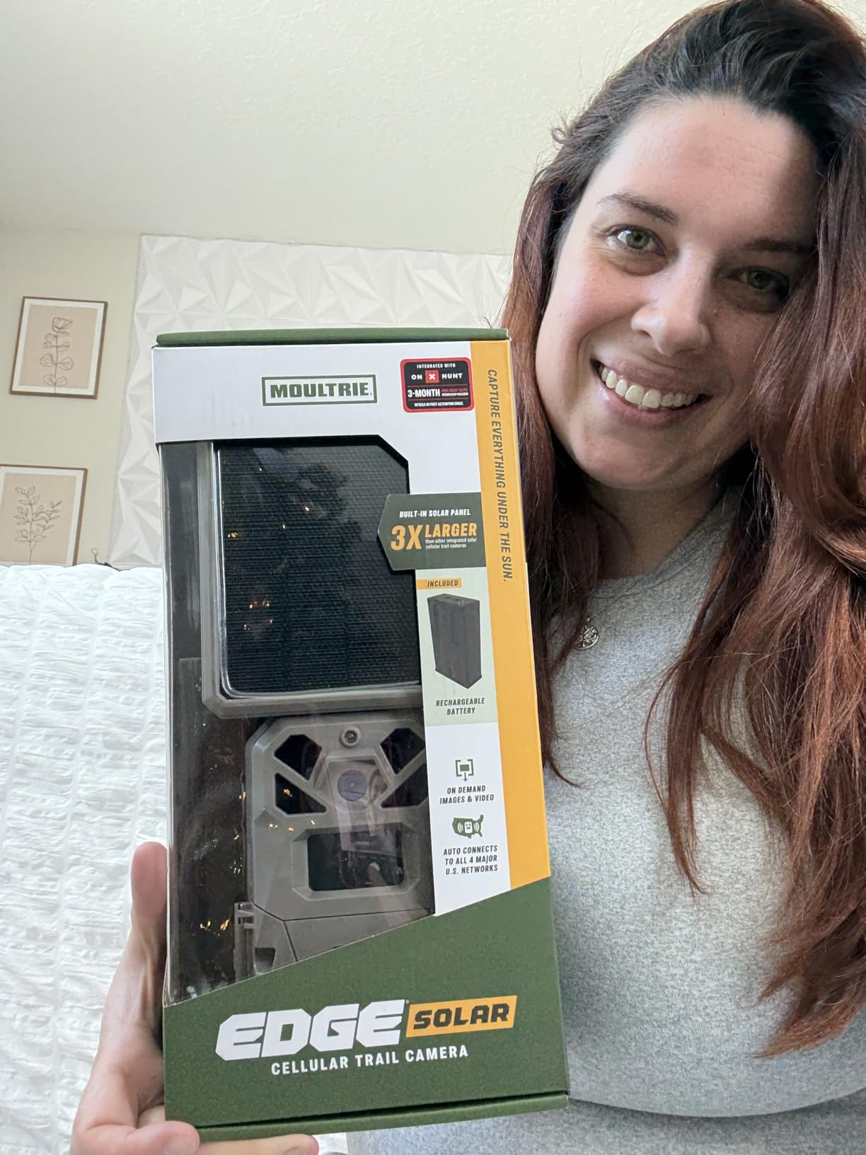 Moultrie Edge Solar Cellular Trail Camera - Integrated Solar Panel with Battery - 40MP - 1080p Video - Low-Glow Flash - Multi-Carrier Auto-Connect - Built-in Memory - 0.4s Trigger Speed - Customer Photo 2