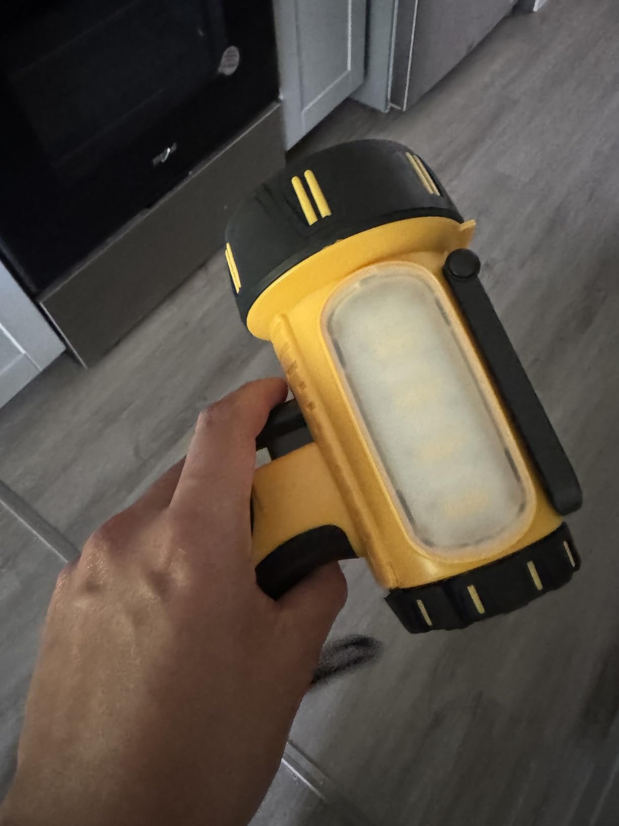 2025 Upgrade 10000mAh Super Bright Rechargeable Spotlight 90,000 Lumen Flashlight Handheld Spotlight,Spot Light Outdoor Runtime 48+ Hrs,Flashlight Searchlight Flood Camping Hunting Boating with Tripod - Customer Photo 2