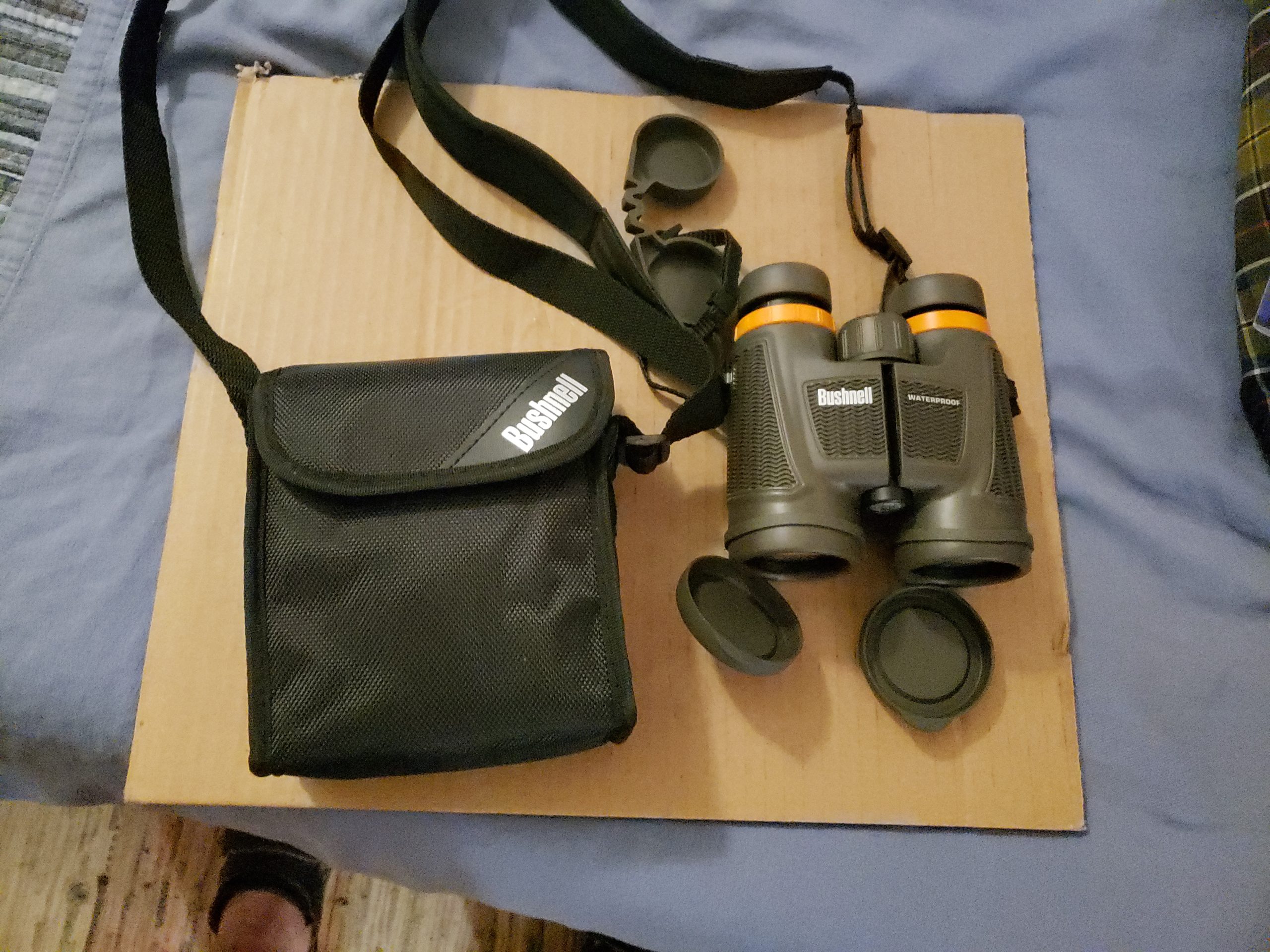 Bushnell H2O Xtreme Binoculars, Fully Multi-Coated, Waterproof IPX7, 10x42 customer photo 2