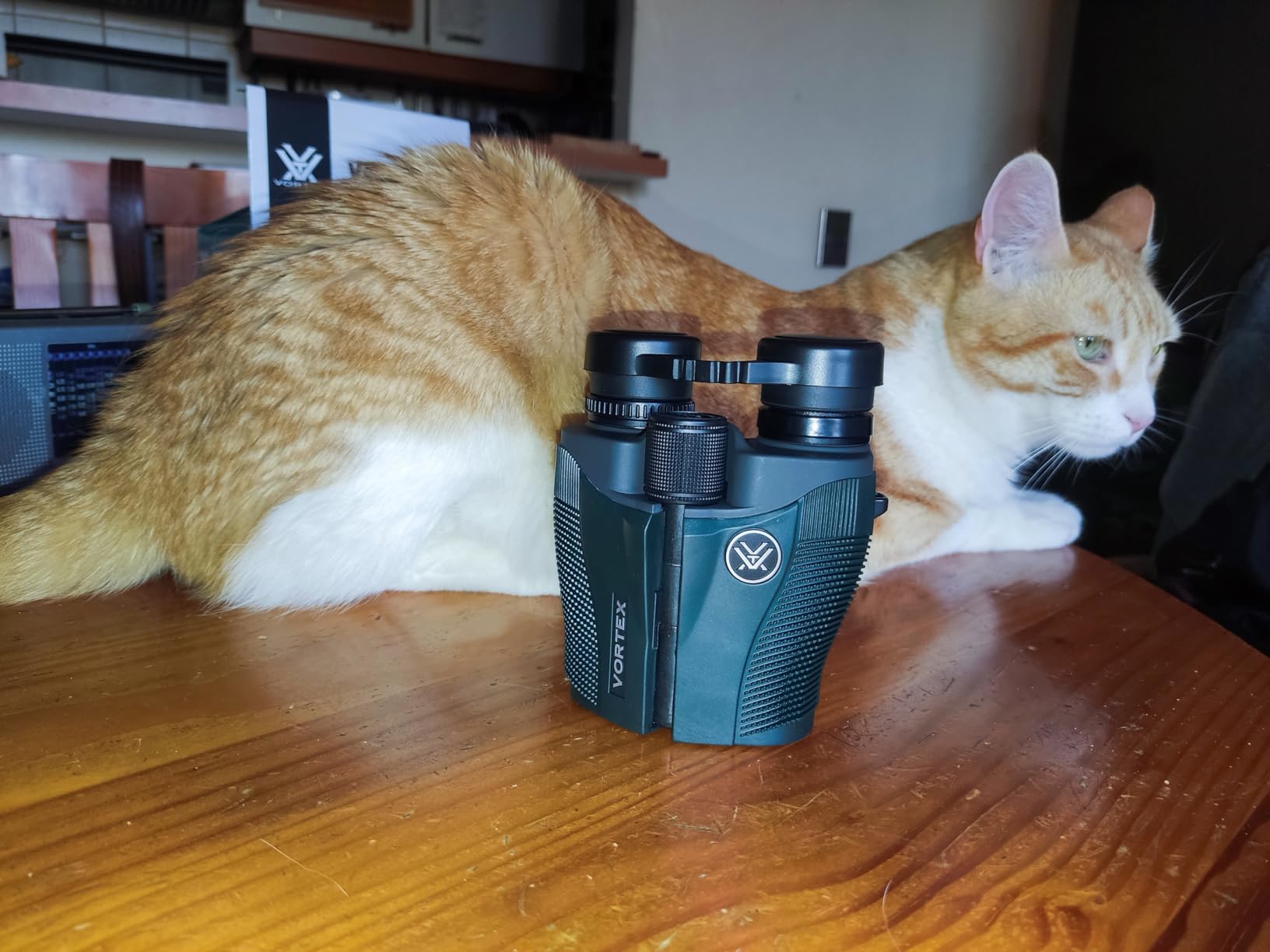 Vortex Vanquish Reverse Porro Prism Binoculars | SD Optics, Compact, Multi-Coated Lenses, Rubber Armor, Waterproof, Fogproof, Shockproof - Unlimited, Unconditional Warranty customer photo 1