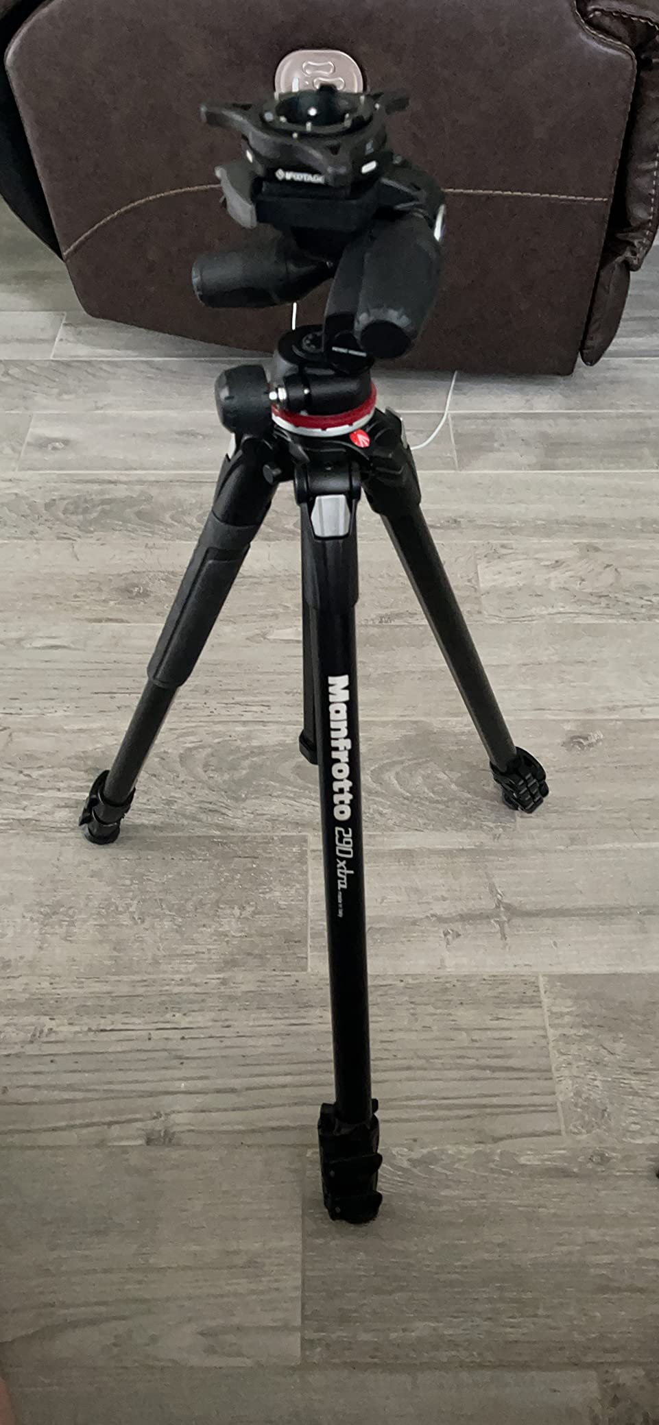 Manfrotto 290 Xtra Aluminum 3-Section Tripod Kit with 3-Way Head (MK290XTA3-3WUS), Black customer photo 1