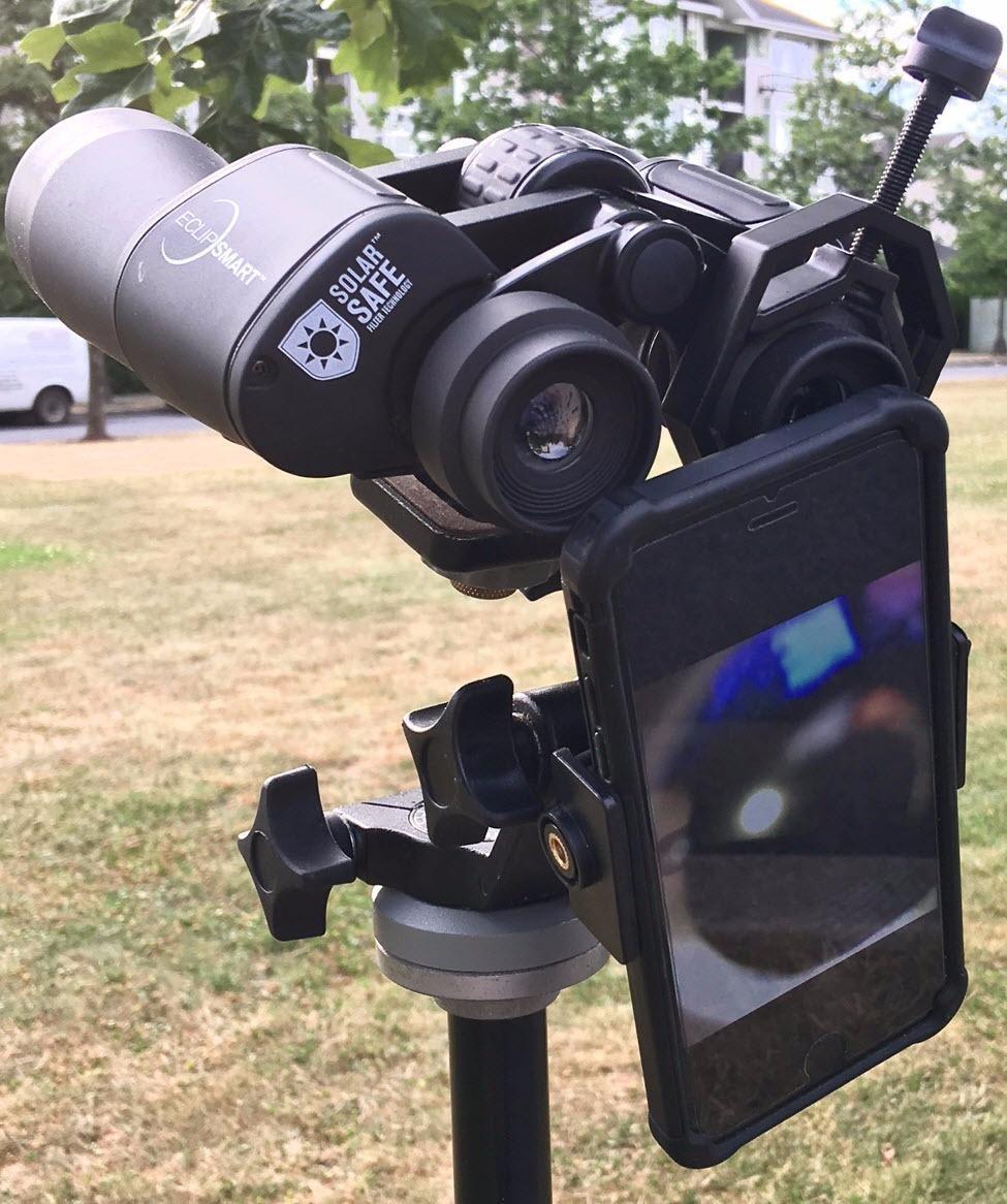 Celestron 71238 EclipSmart 10x42 Porro Solar Binoculars - ISO 12312-2 Compliant customer photo 1