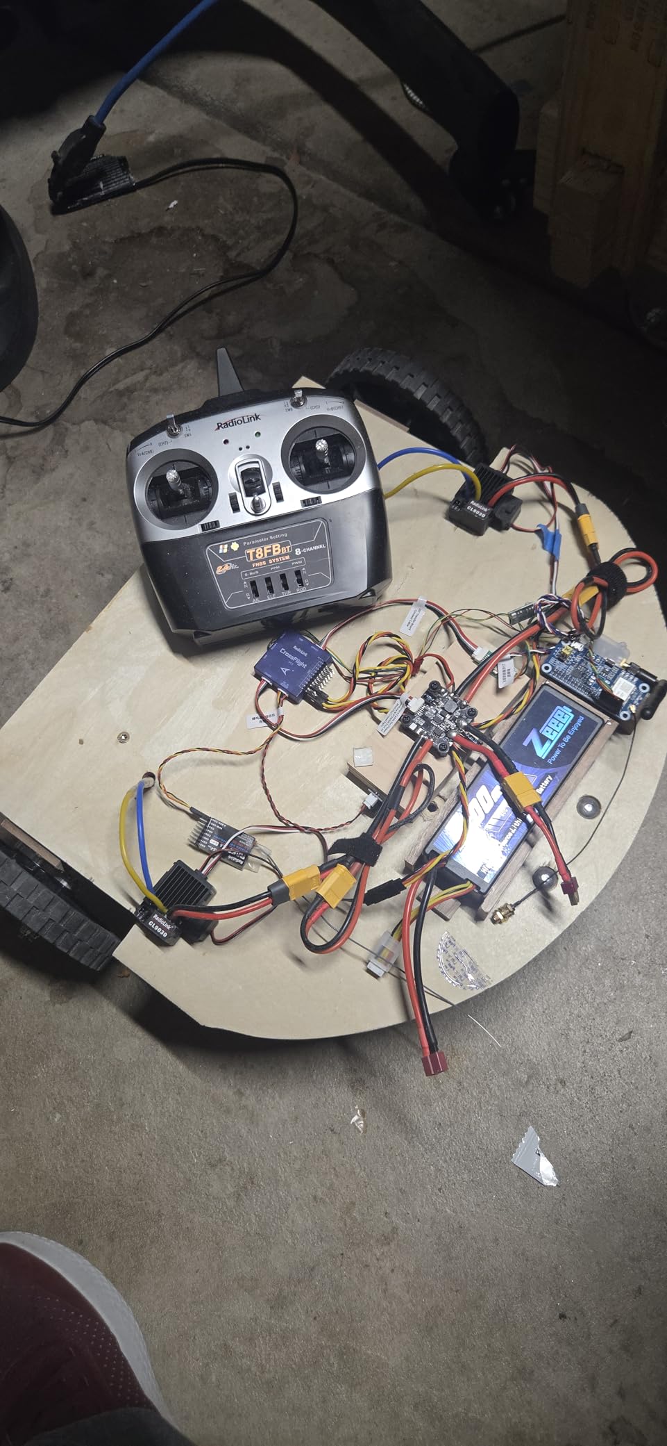 Radiolink T8FB 8 Channels 2.4GHz RC Remote Transmitter and R8EF Receiver APP Parameter Setup Dual Stick Controller for RC Airplane Aircraft Boat Car and More(Mode 2) customer photo 1