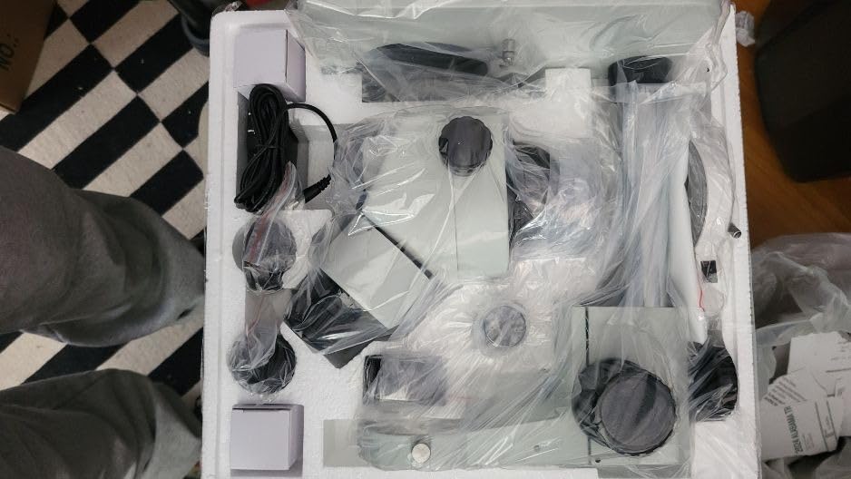 SWIFT Trinocular Stereo Zoom Microscope with 56-Bulb LED Ring Light, 3.5X-90X Magnification customer photo 1