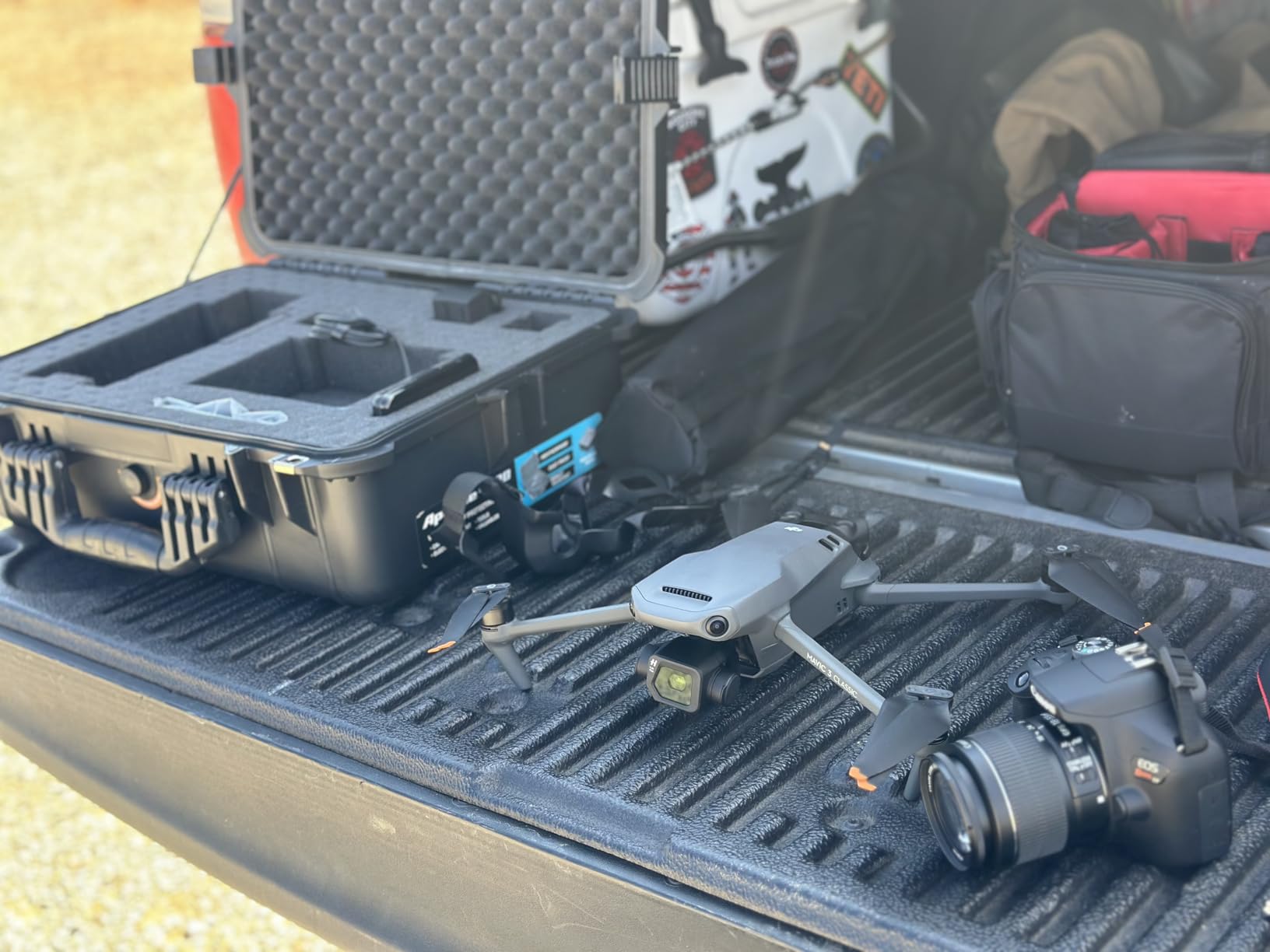 DJI Mavic 3 Classic (DJI RC), Drone with 4/3 CMOS Hasselblad Camera, 5.1K HD Video, 46 Mins Flight Time, Omnidirectional Obstacle Sensing, Smart Return to Home, FAA Remote ID Compliant customer photo 1