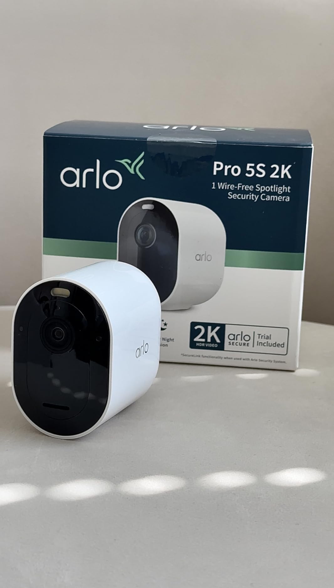 Arlo Pro Security Camera 2K HDR (5th Gen, 2022 Release) - 1 Camera, White customer photo 2
