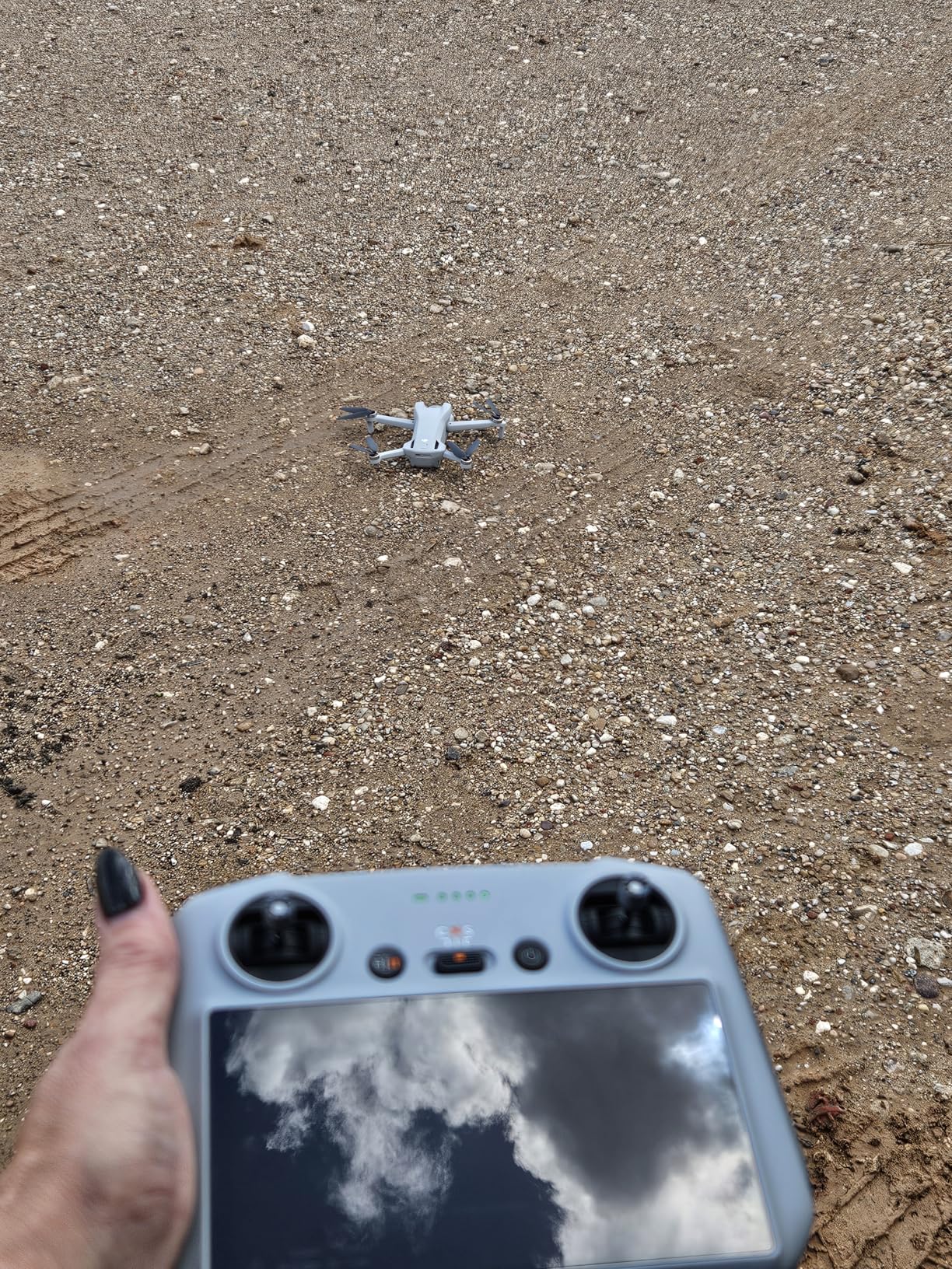 DJI Mini 3 Fly More Combo (DJI RC), Drones with Camera for Adults 4K, 3 Batteries for 114-min Flight Time, Vertical Shooting, 32800ft (10km) Video Transmission, Lightweight Mini Drone for Beginners customer photo 2
