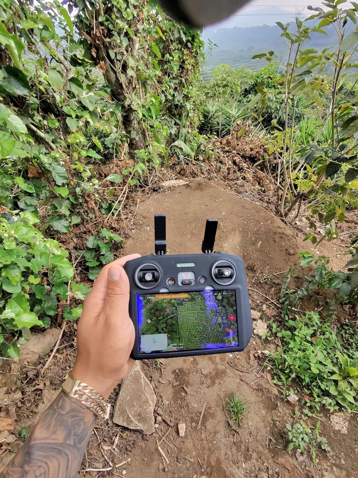 DJI Mini 4 Pro (DJI RC 2), Drones with Camera for Adults 4K, Under 0.549 lbs/249 g, 34 Mins Flight Time, 20km Max Video Transmission Distance, Omnidirectional Vision Sensing, Mini Drone for Beginners customer photo 2
