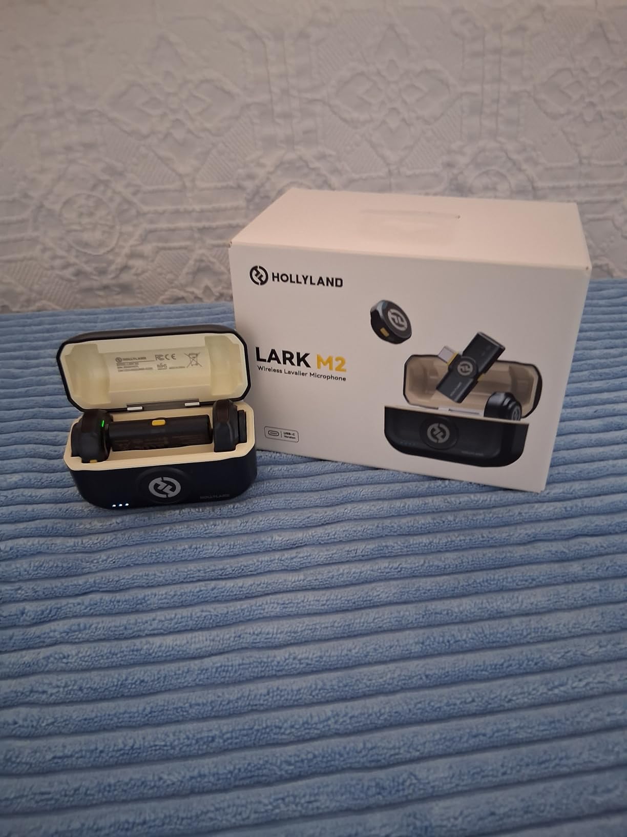 Hollyland Lark M2 Wireless Microphone for iPhone15/16/17&Android, USB C Mini Lapel Microphone Wireless, 1000ft Range, Hi-Fi Audio, Noise Cancellation, 30H Battery for Video Recording, Streaming customer photo 2