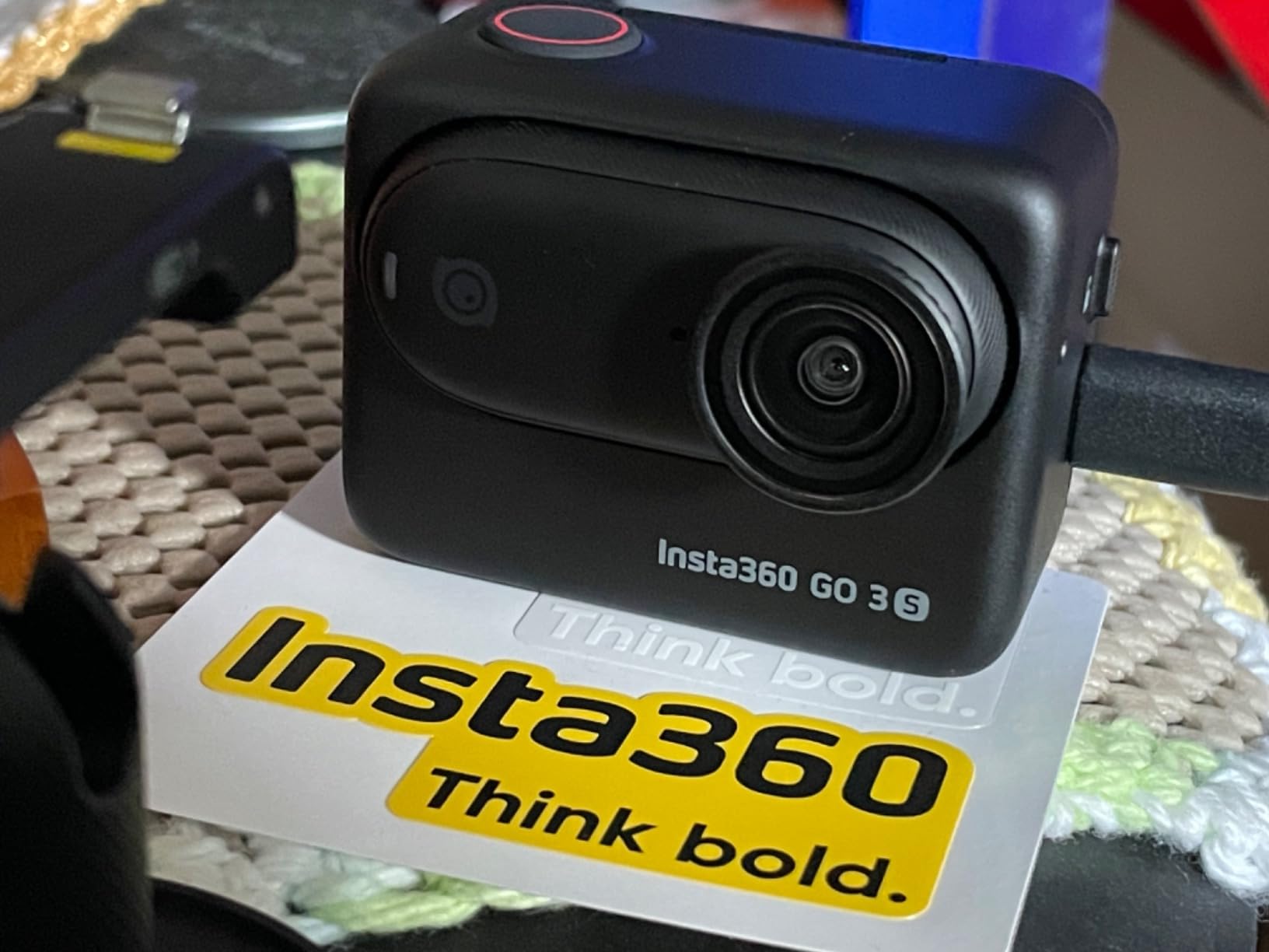 Insta360 GO 3S - 128 GB Black 4K Tiny Portable Vlogging Camera, Hands-Free POVs, Mount Anywhere, Stabilization, 140 Min Battery Life, 10m Waterproof, Pet POV customer photo 2
