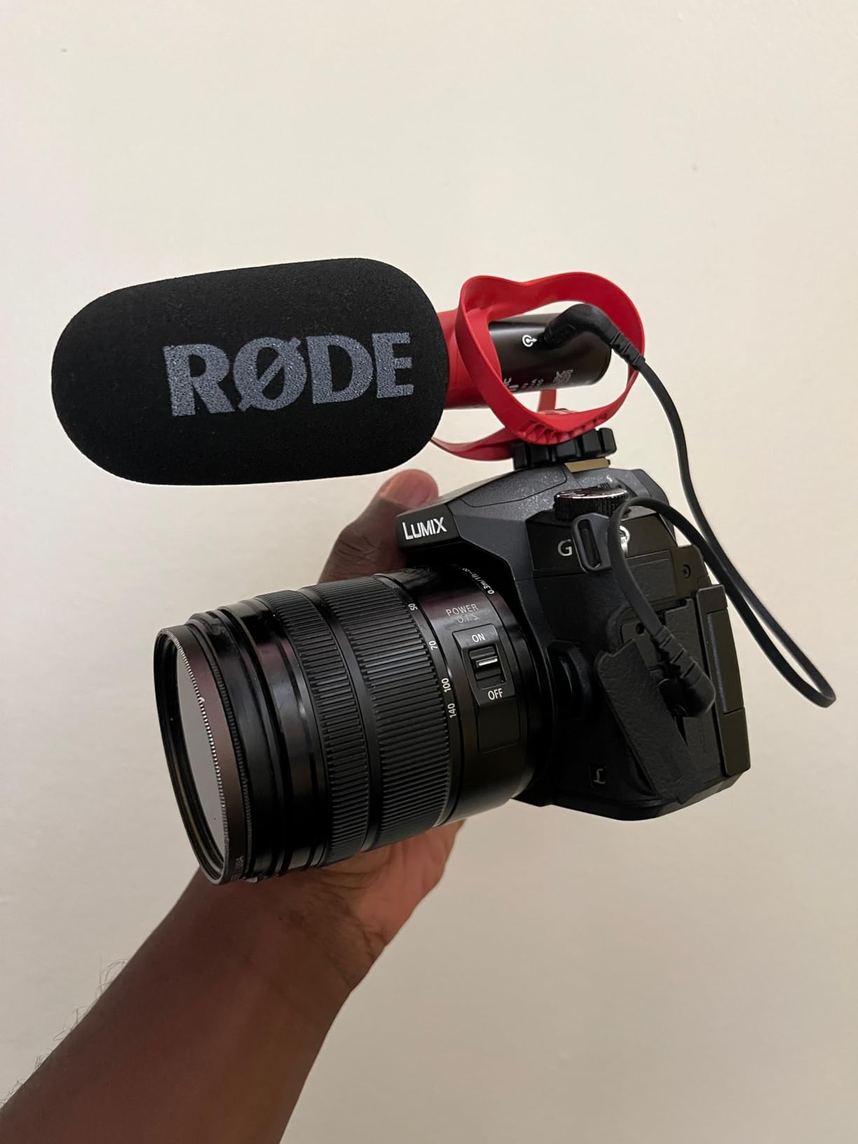 Rode VideoMic GO II Helix | Ultra-Compact On-Camera Shotgun Microphone with Both 3.5mm and USB Outputs for Filmmaking, Content Creation, Podcasting and Video Calls (3rd Gen) customer photo 1