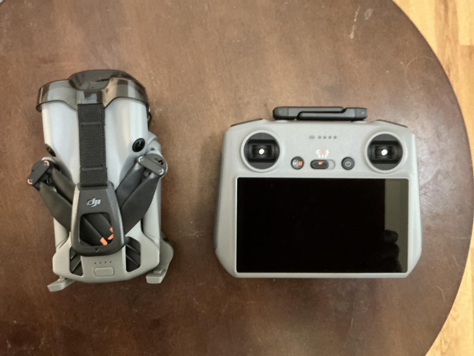 DJI Mini 5 Pro Fly More Combo Plus with DJI RC 2, Drone with Camera, 1-Inch CMOS, 4K Drone for Beginners, Obstacle Sensing, ActiveTrack 360, 225 Gimbal Rotation, Extended Battery Life customer photo 1