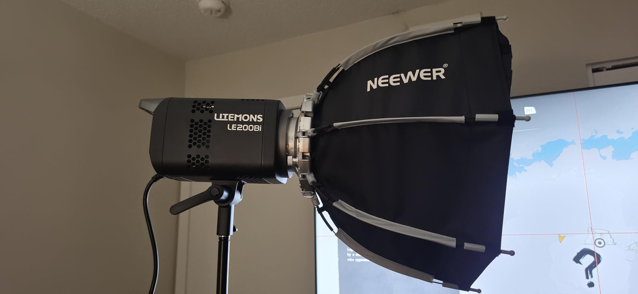 Godox Litemons LE200Bi 220W Bi Color COB LED Video Light, Professional Bowens Mount Continuous Photography Studio Lighting CRI/TLCI 98+ 57700 Lux@1m APP DMX Control Ultra Quiet Luz Continua Godox customer photo 1