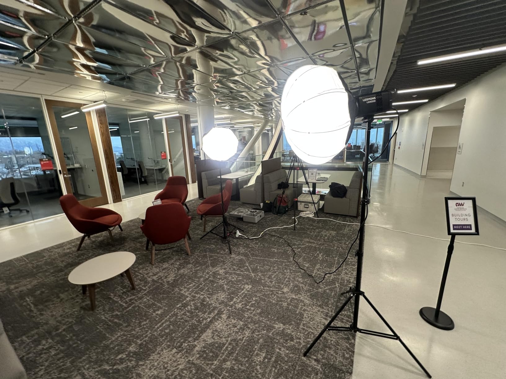 Godox Litemons LE200Bi 220W Bi Color COB LED Video Light, Professional Bowens Mount Continuous Photography Studio Lighting CRI/TLCI 98+ 57700 Lux@1m APP DMX Control Ultra Quiet Luz Continua Godox customer photo 2