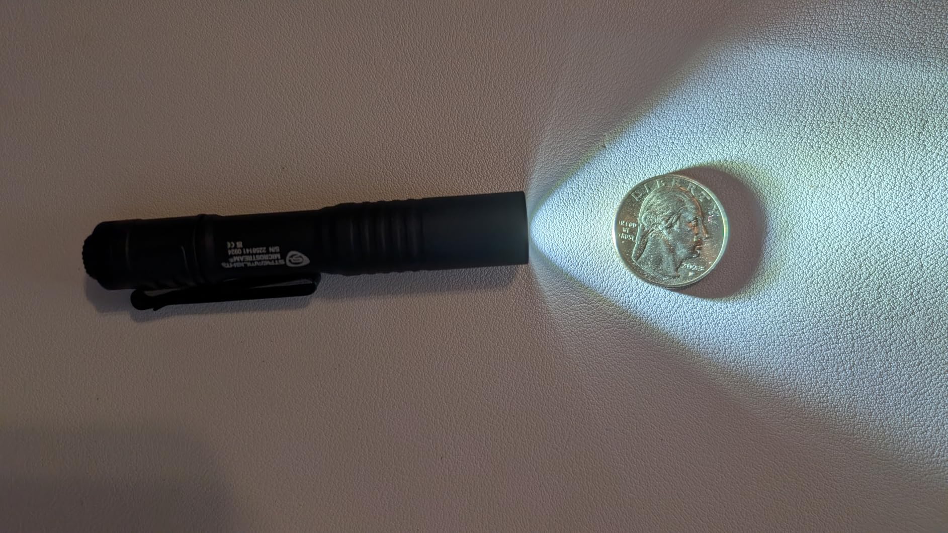 Streamlight 66318 MicroStream Pocket Flashlight, Black customer photo 1