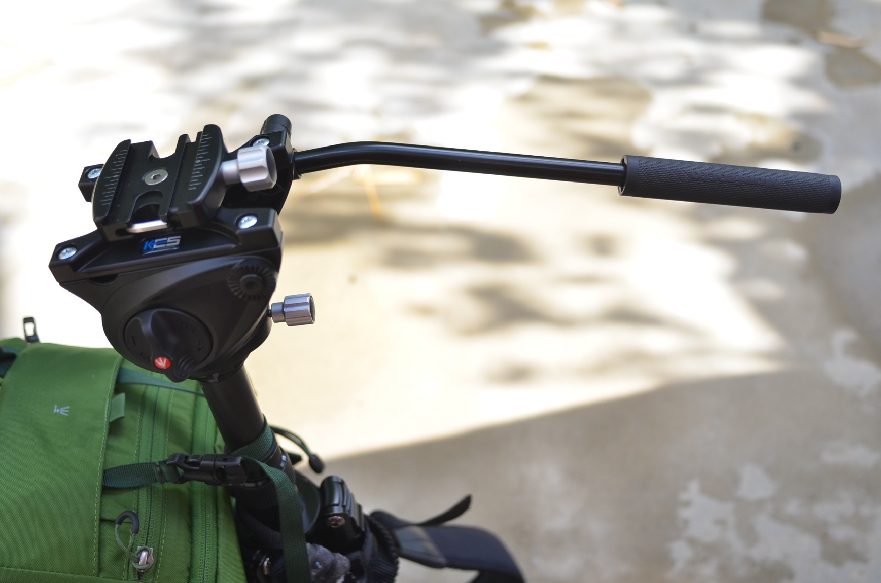 Manfrotto MVH500AH Flat Base Pro Fluid Head (Black) customer photo 1