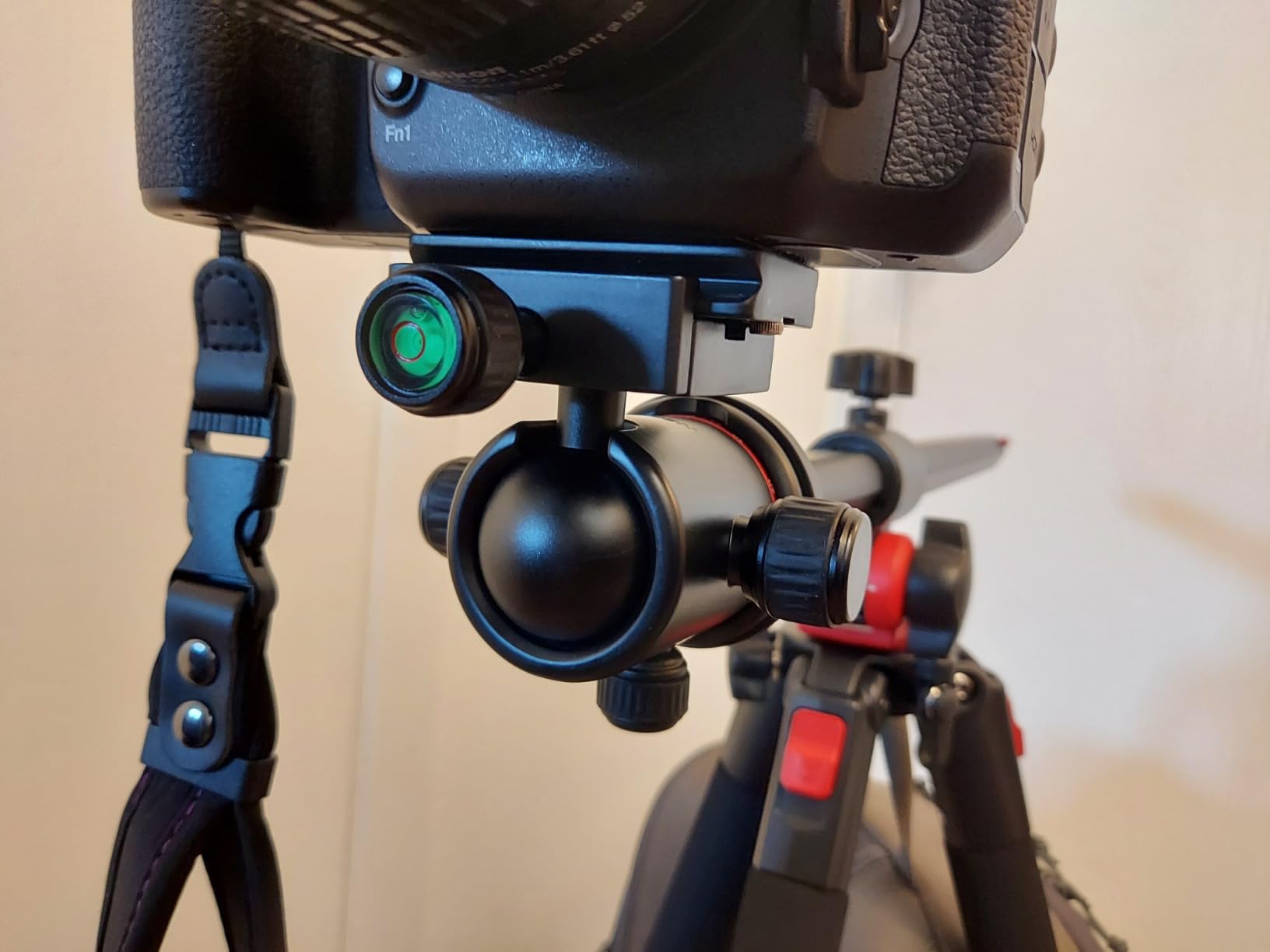 NEEWER 72 inch Camera Tripod Monopod with Center Column and Ball Head Aluminum, Arca Type QR Plate, Bag, Horizontal Tripod Overhead Camera Mount customer photo 1