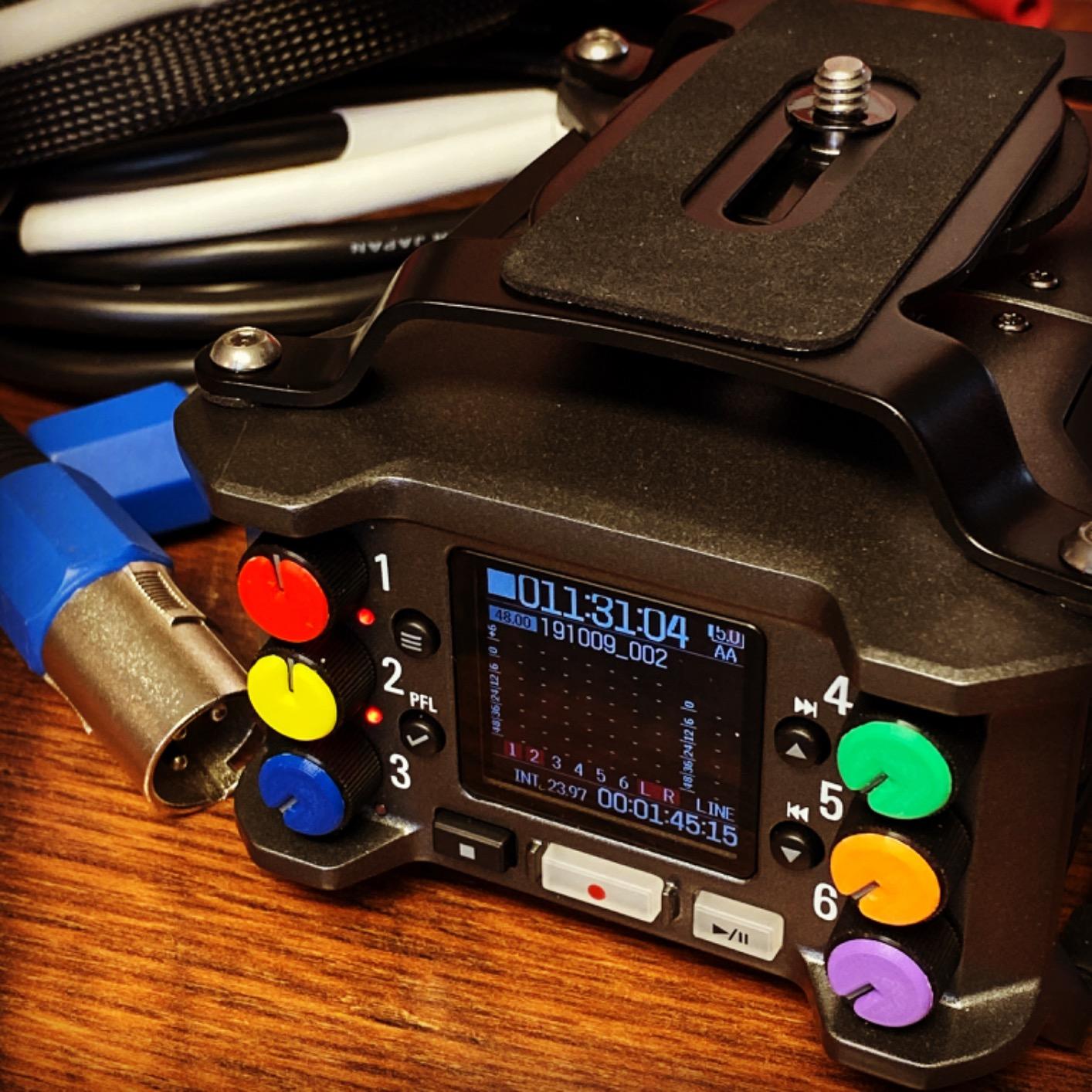 Zoom F6 Professional Field Recorder for Filmmakers & Musicians | Clip-Free Audio with 32-Bit Float, Dual A/D Converters, 6 XLR Inputs, 14 Tracks, Timecode I/O, Wireless Control customer photo 1