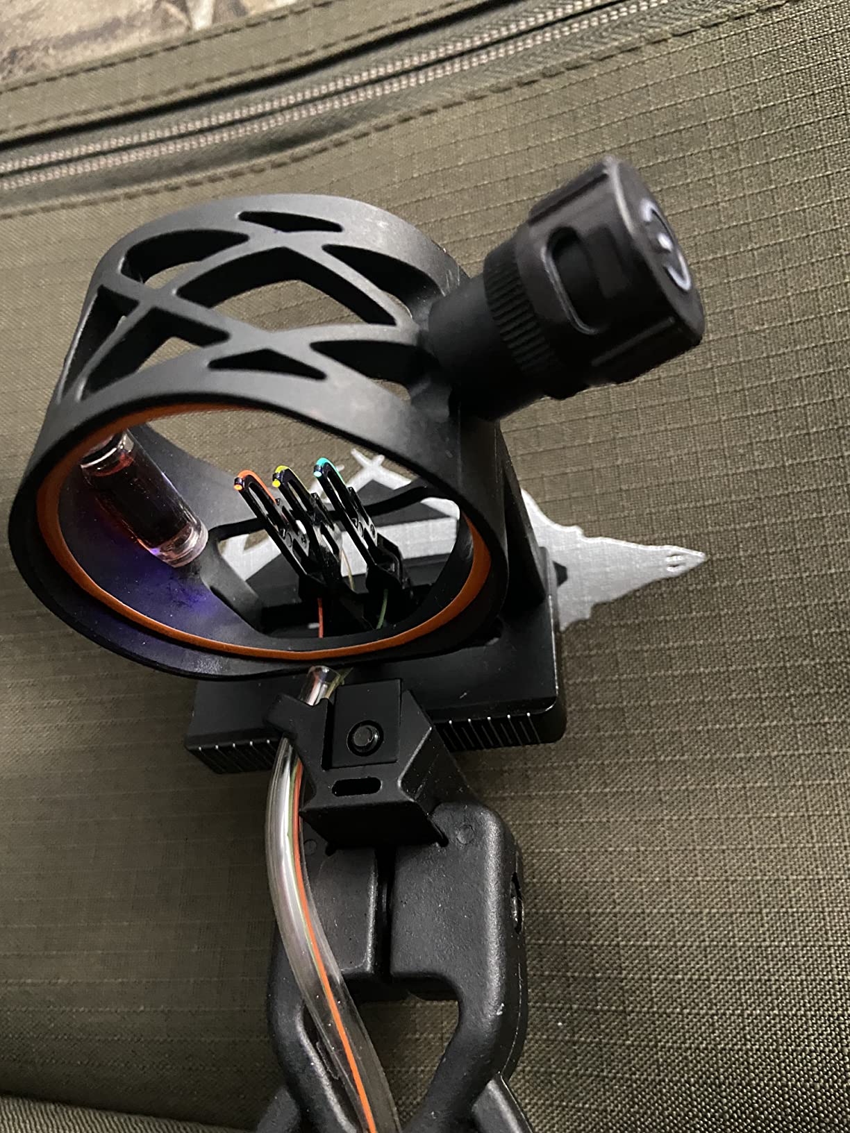 Viper Archery Compound Bow Sight Light, 15-Min Auto-Off, Rechargeable customer photo 2