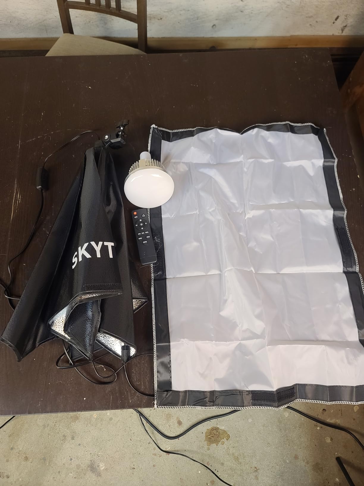 Skytex Softbox Lighting Kit 2Pack 20x28in Soft Box | 85W 2700-6400K E27 LED Bulb Continuous Photography Lighting, Photo Studio Lights Equipment for Camera Shooting, Video Recording customer photo 1