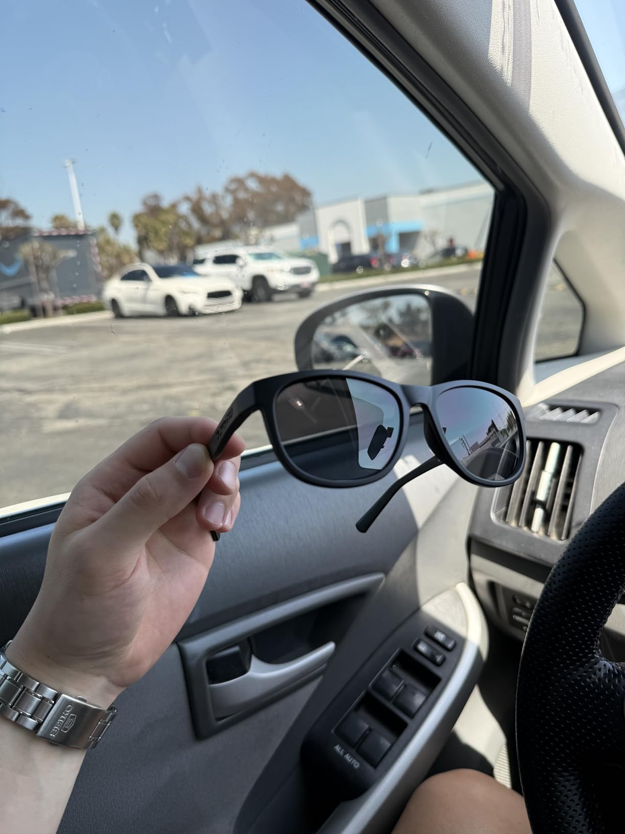 Tifosi Swank Lifestyle Sunglasses customer photo 2